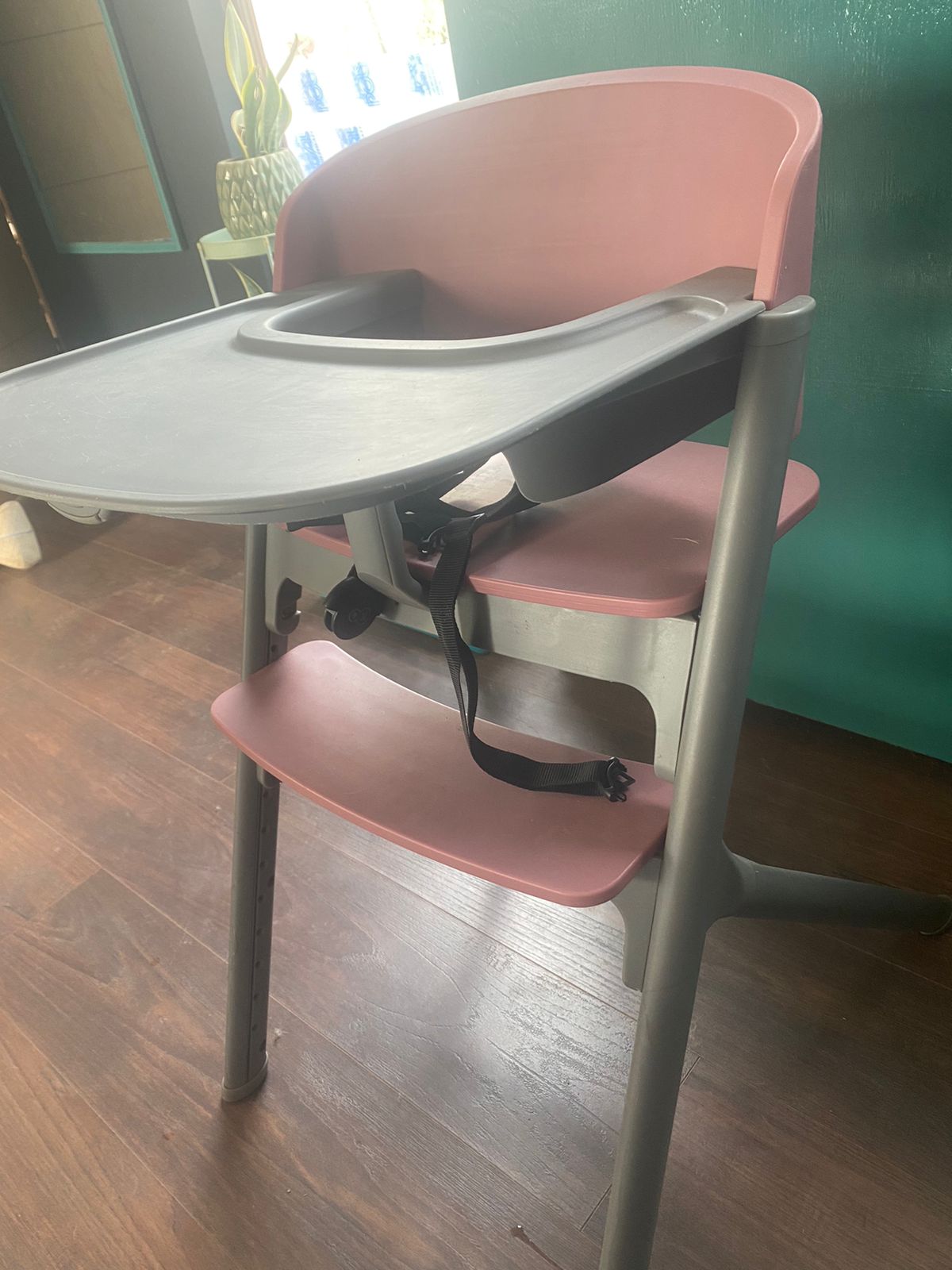 (#PG3509) Silla de comer modelo Livy. Marca Kinderkraft