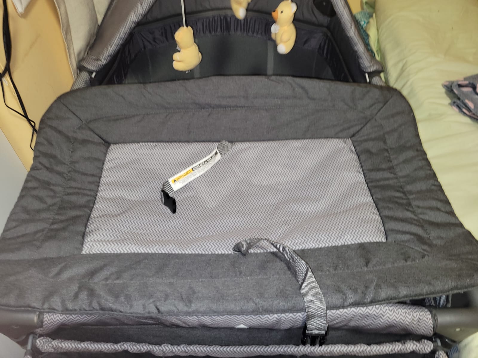 (#PG3543) Cuna Playard Luna Grey Dots. Marca Infanti
