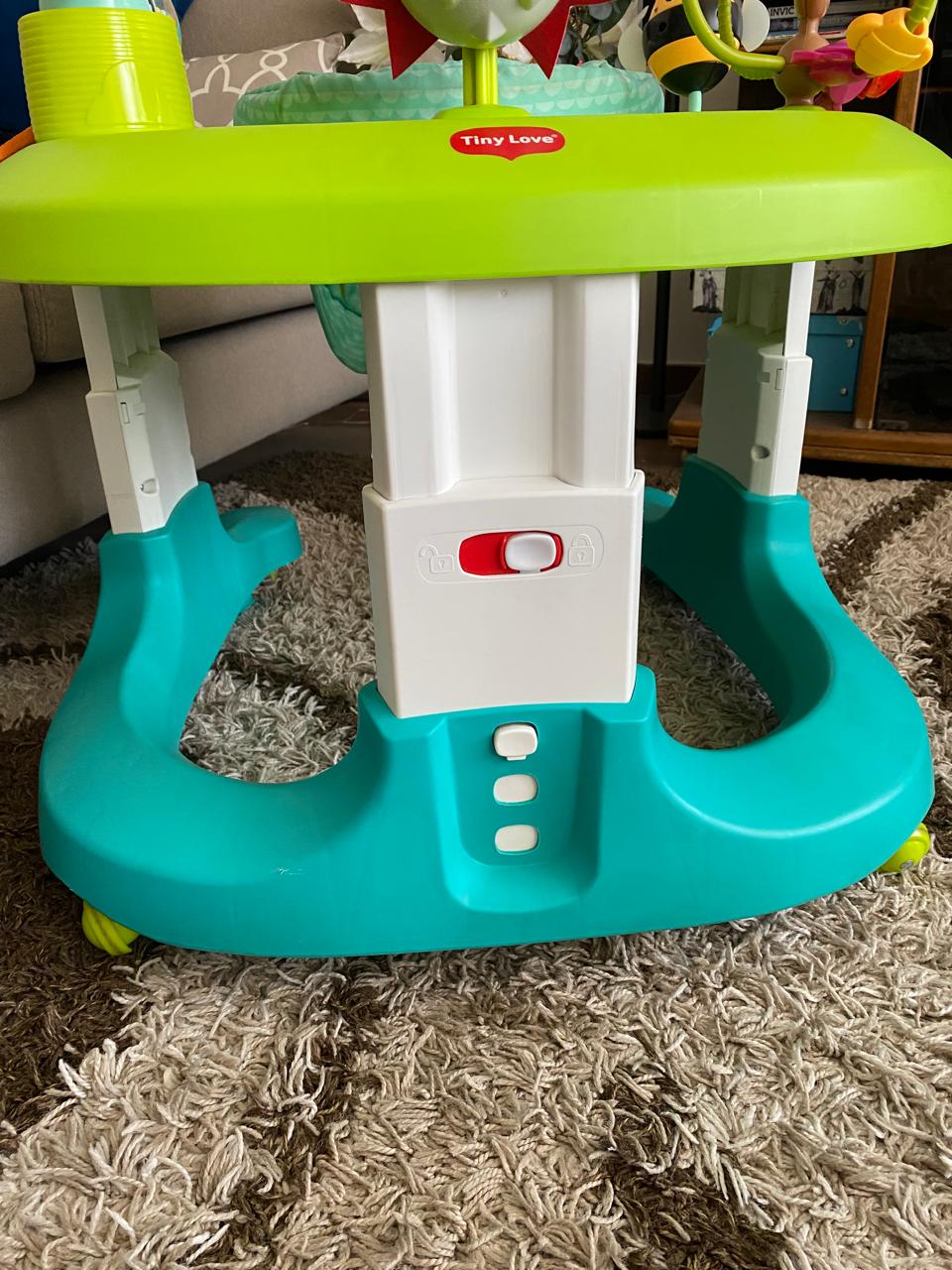 (#PG3545) Centro de actividades 4 en 1 Grow Mobile. Marca Tiny Love