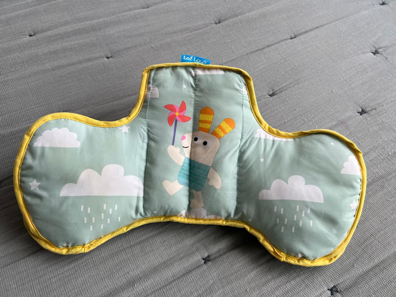 (#PG3572) Cojín de apoyo y estimulación. Marca Taf Toys