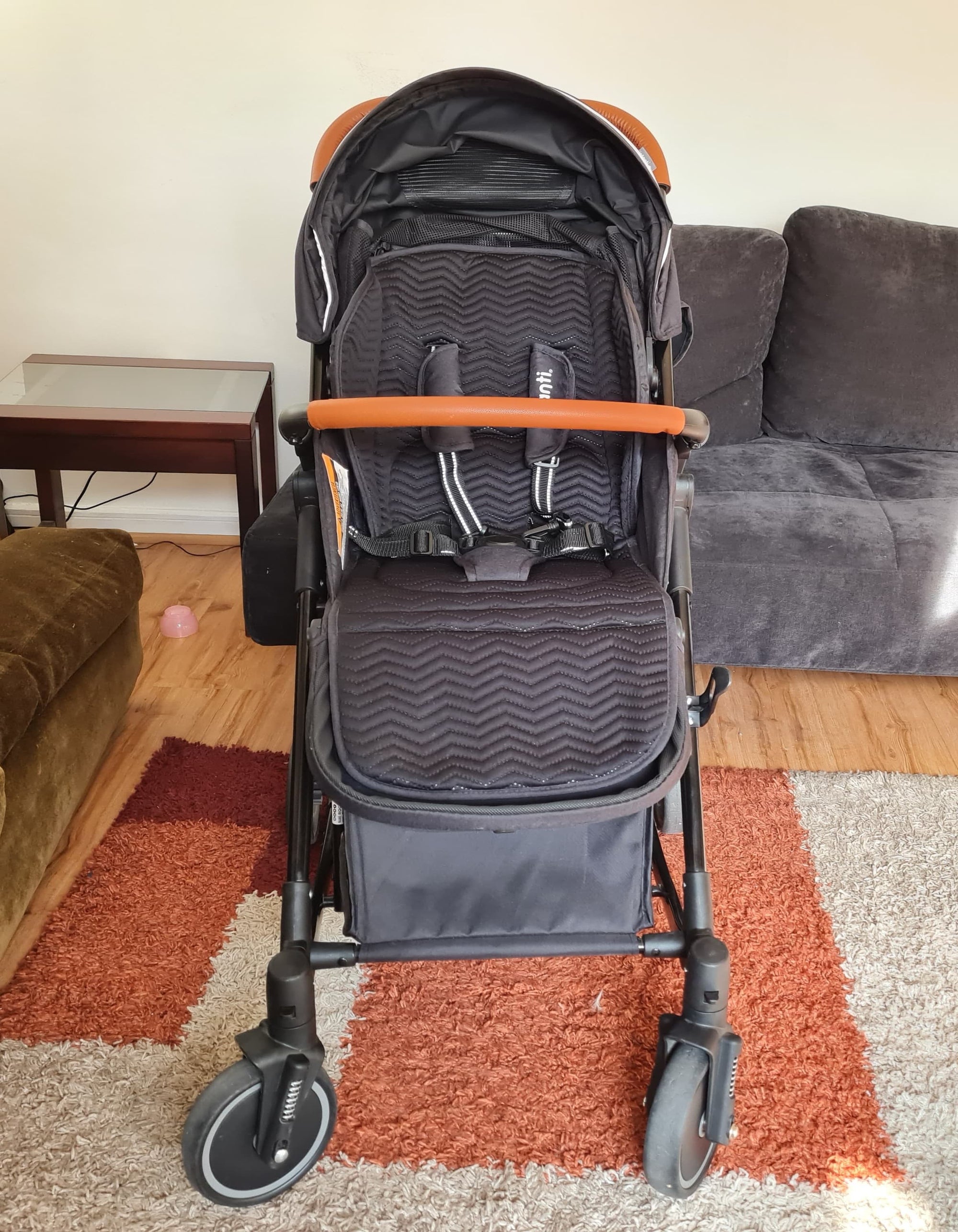 (#PG3577) Coche paseo. Marca Infanti