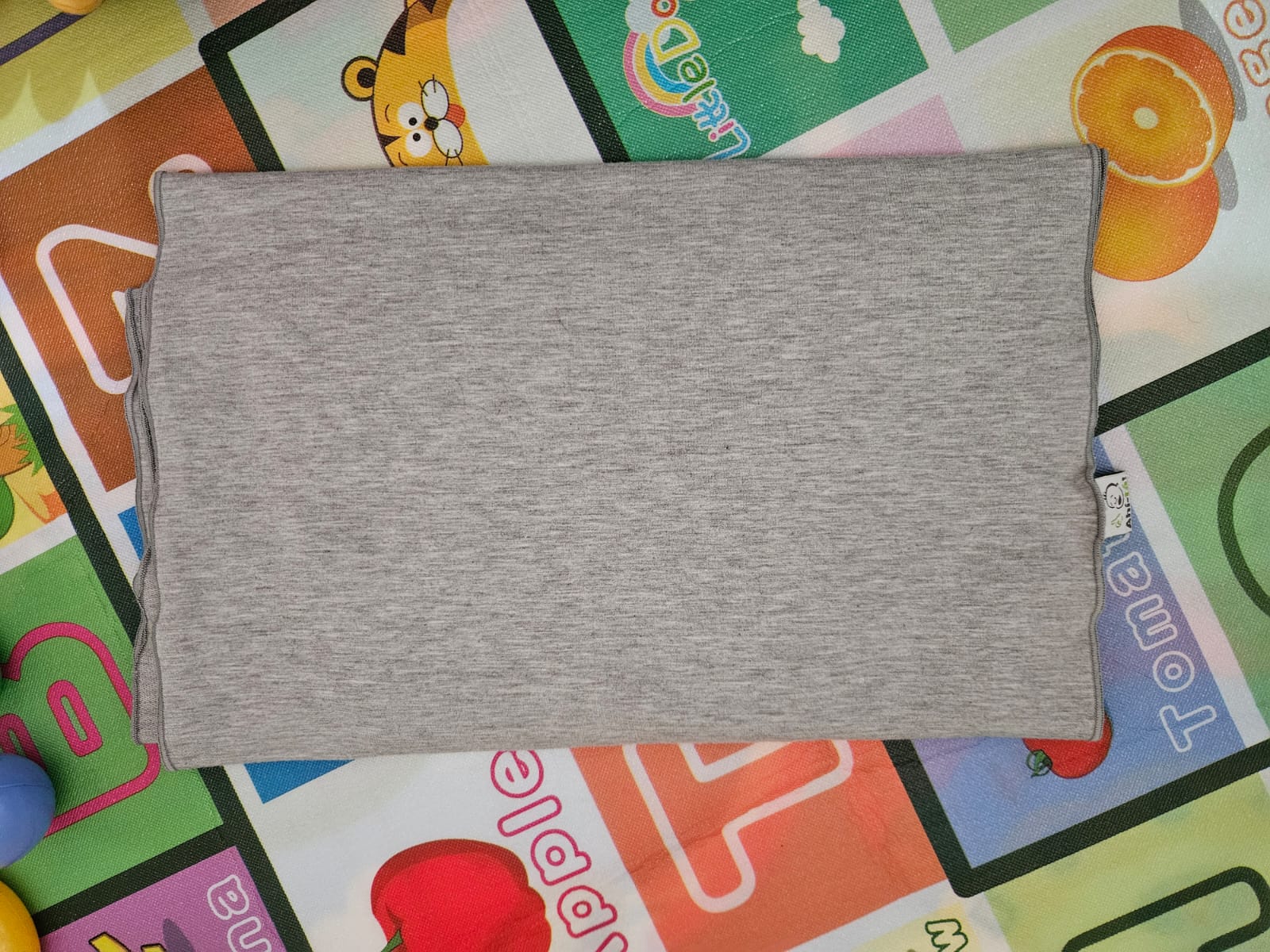 (#PG3592) Fular. Marca Ahí-Tá