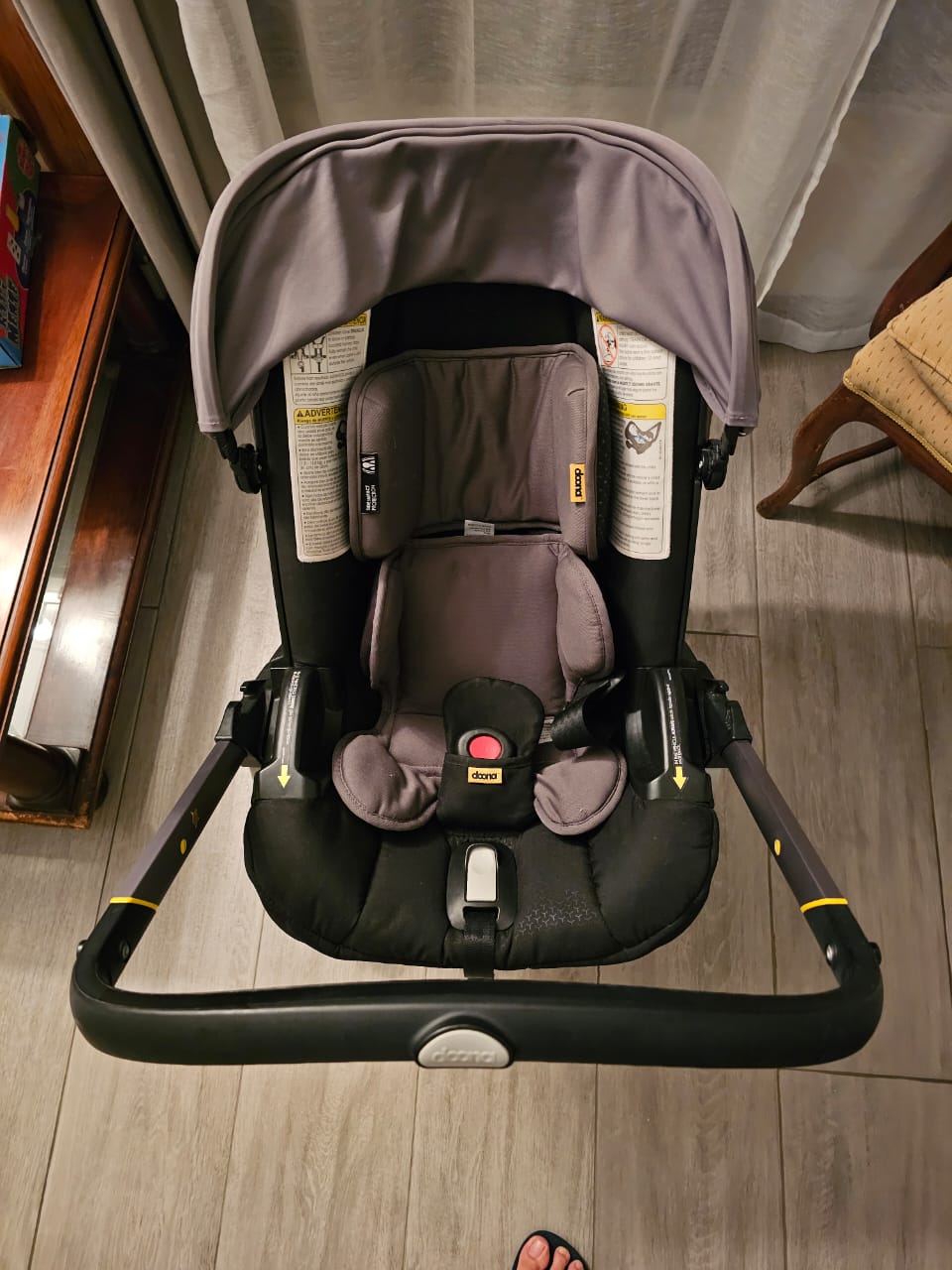 (#PG3607) Silla de auto y coche. Marca DOONA