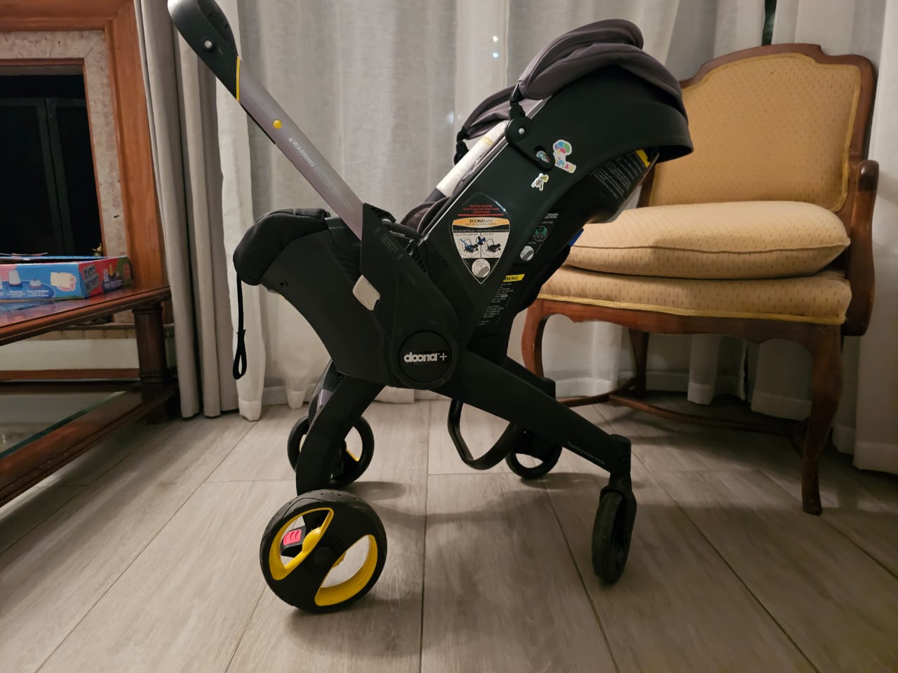 (#PG3607) Silla de auto y coche. Marca DOONA