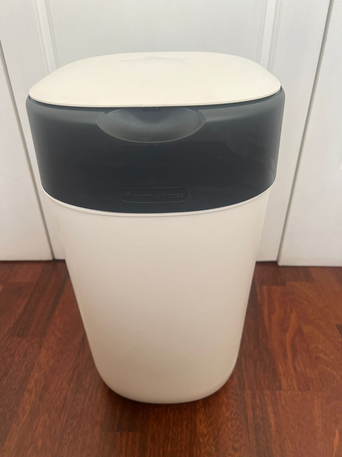 (#PG3621) Contenedor de pañales. Marca Tommee Tippee