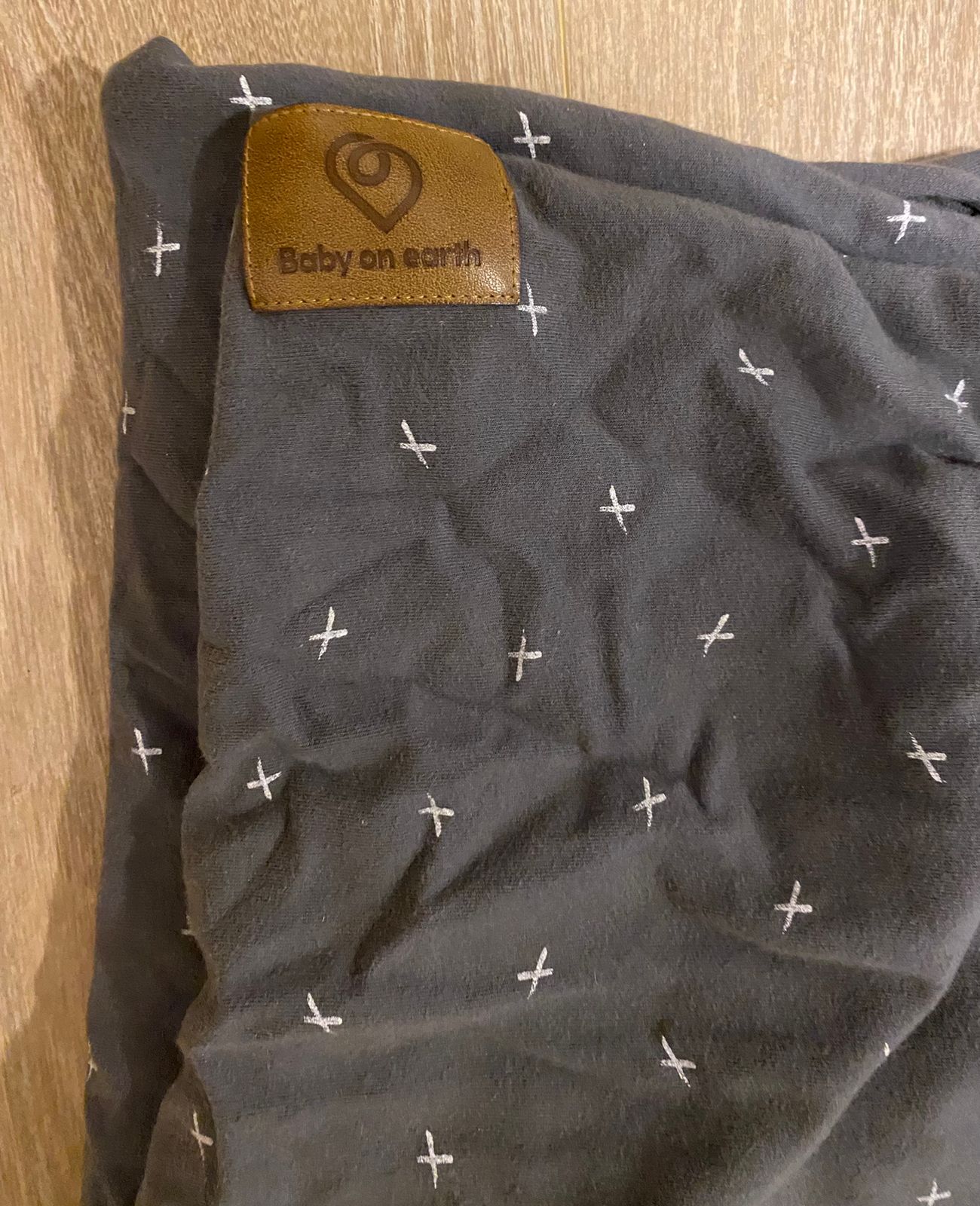 (#PG3633) Fular elasticado. Marca Baby on Earth