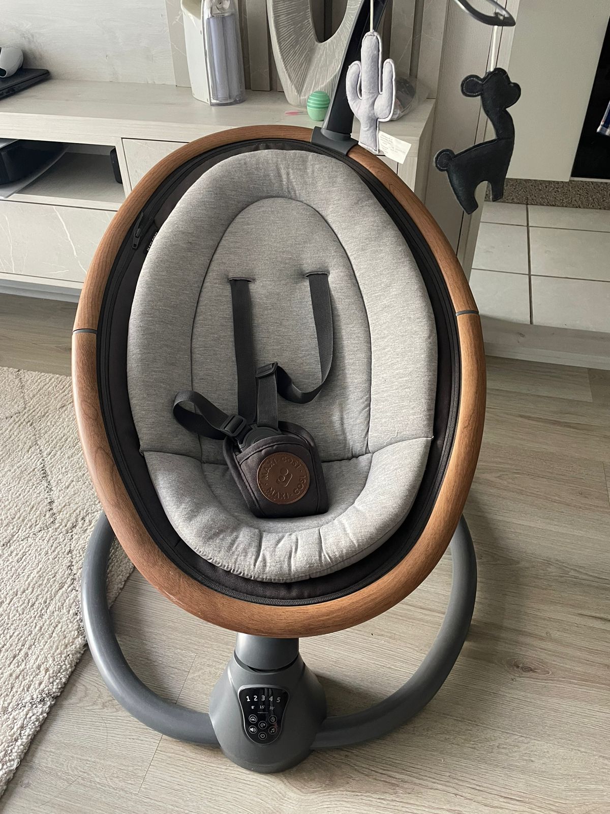 (#PG3651) Silla nido mecedora. Marca Maxi Cosi