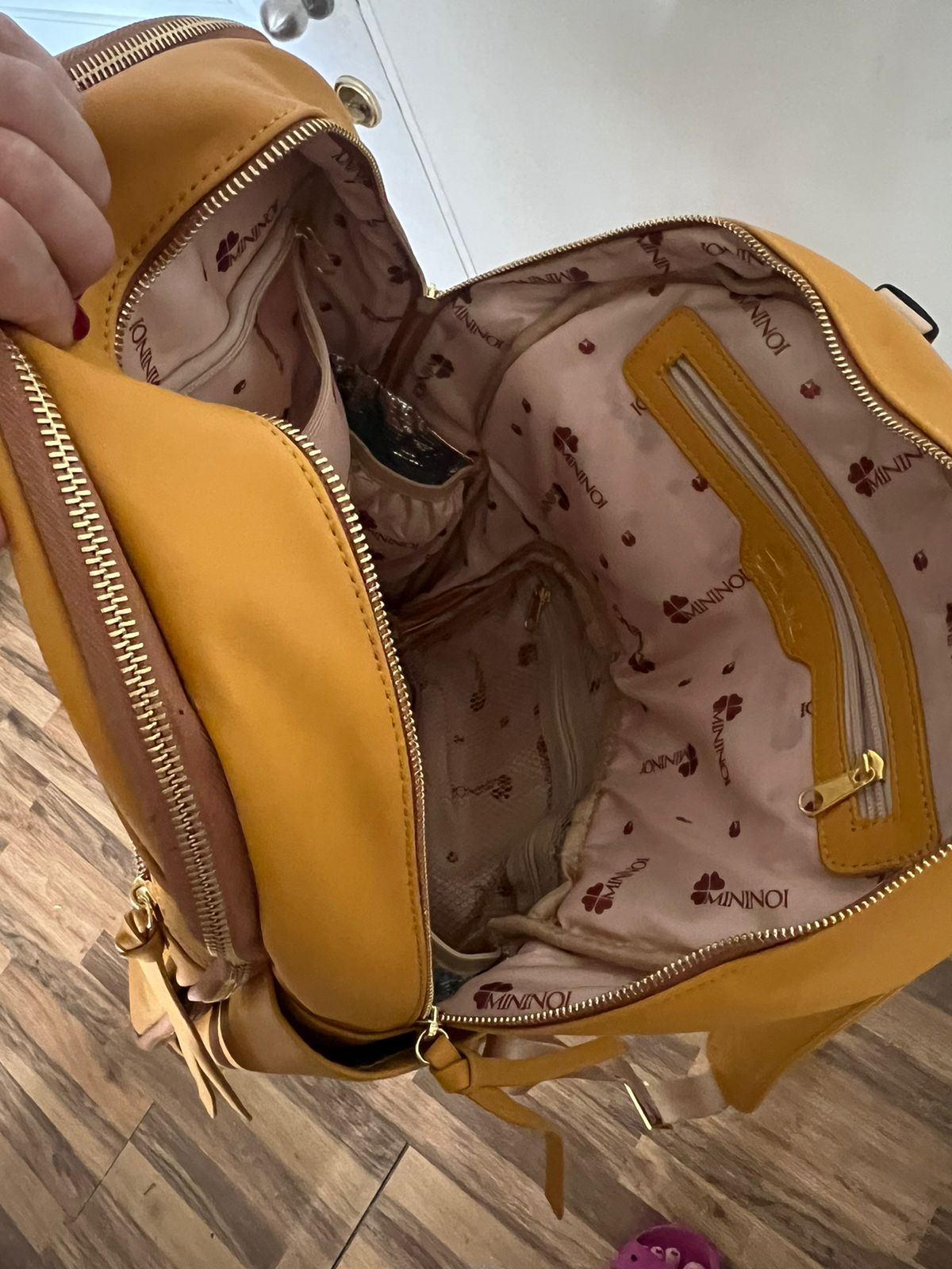 (#PG3668) Mochila Maternal. Marca Mininoi