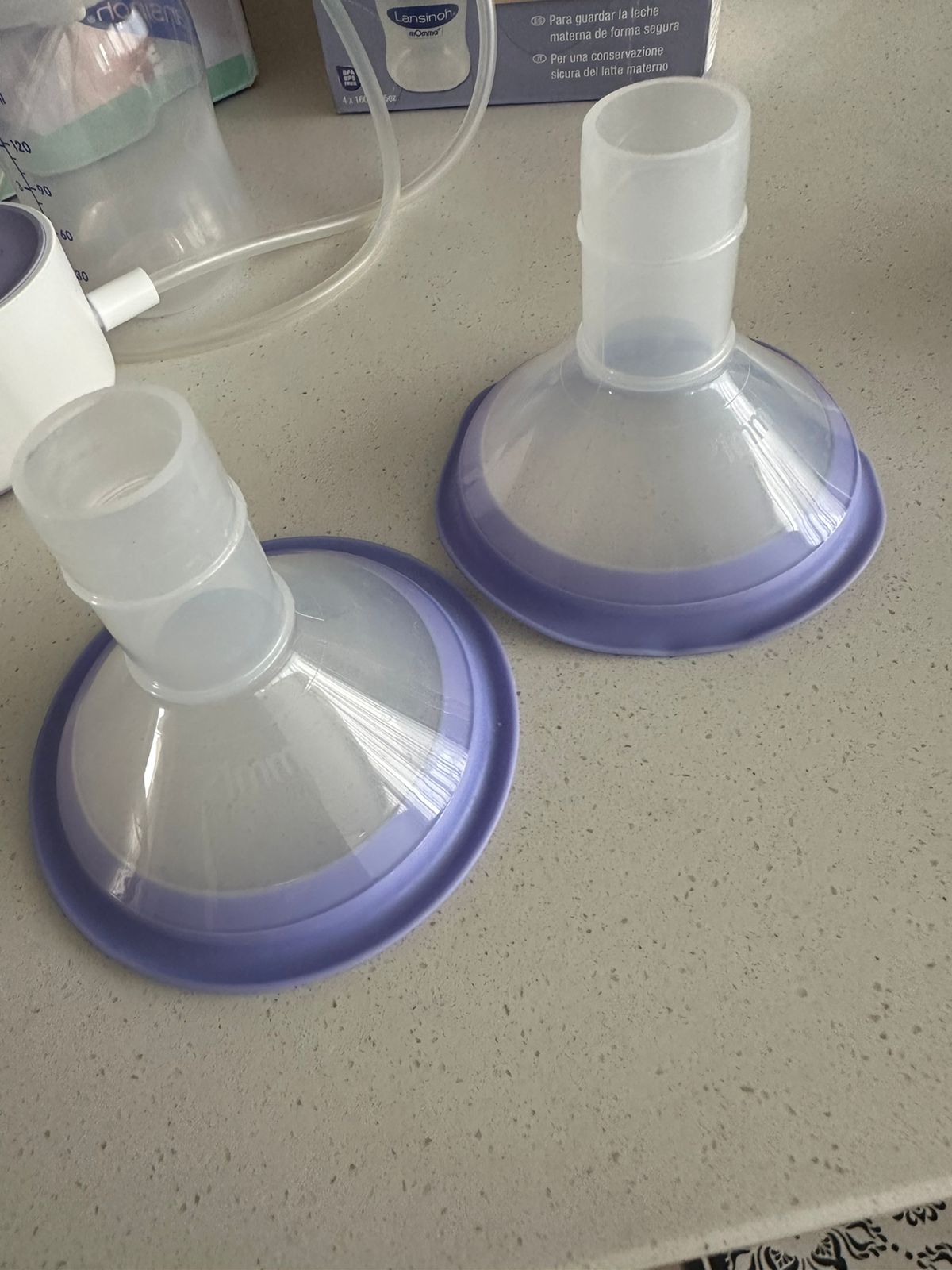 (#PG3684) Extractor de leche eléctrico + Copas + Botellas. Marca Lansinoh