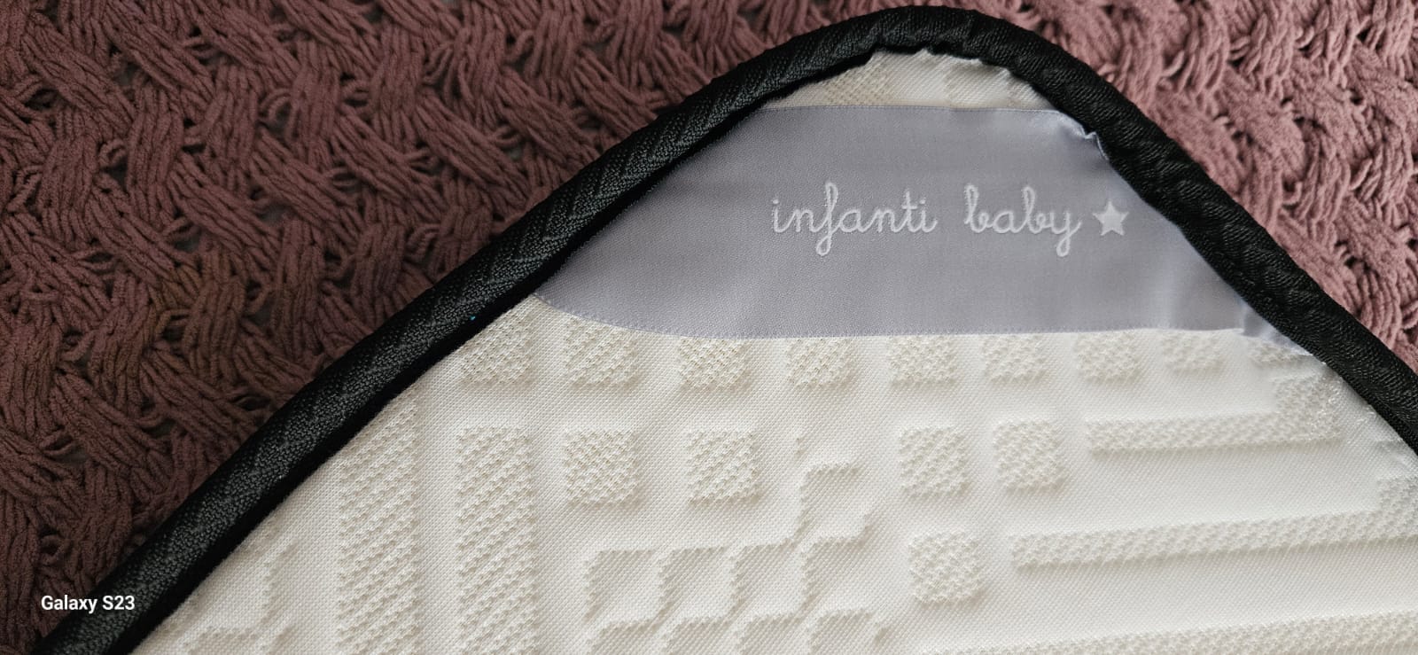 (#PG3717) Colchón antirreflujo. Marca Infanti