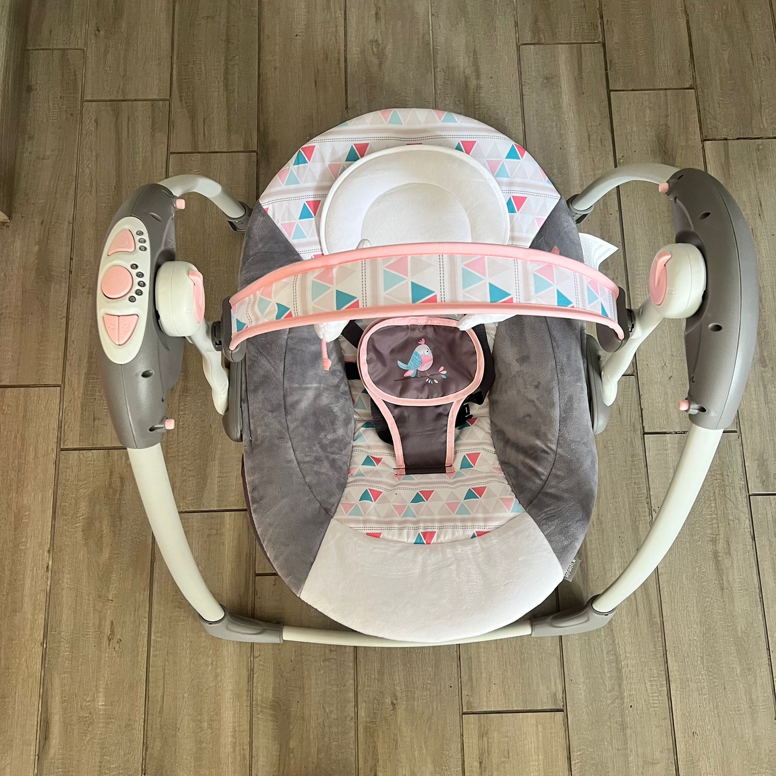 (#PG3742) Mecedora. Marca Infanti