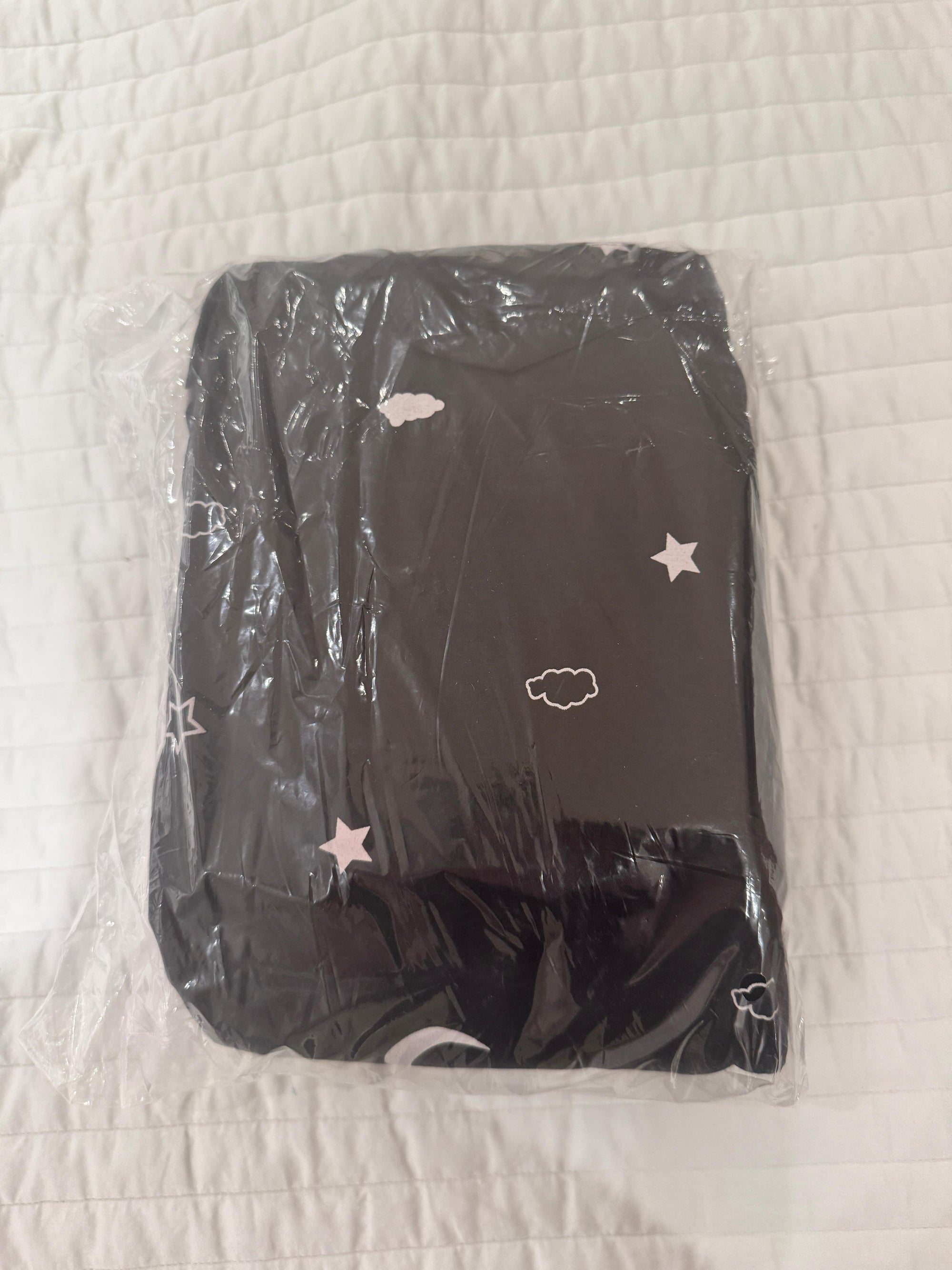 (#PG3782) Cortina blackout portátil. Marca Amazon Basics