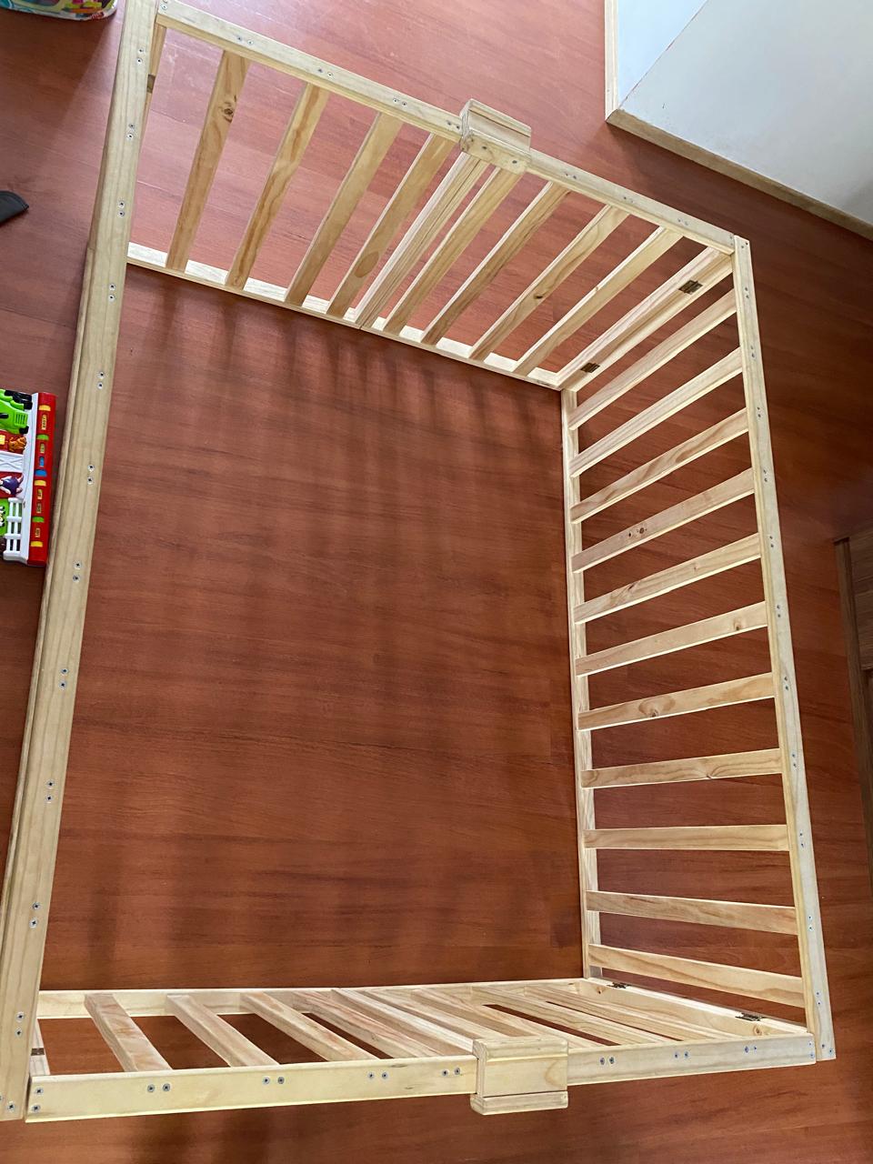 (#PG3784) Corral de madera. Marca Plim Plim