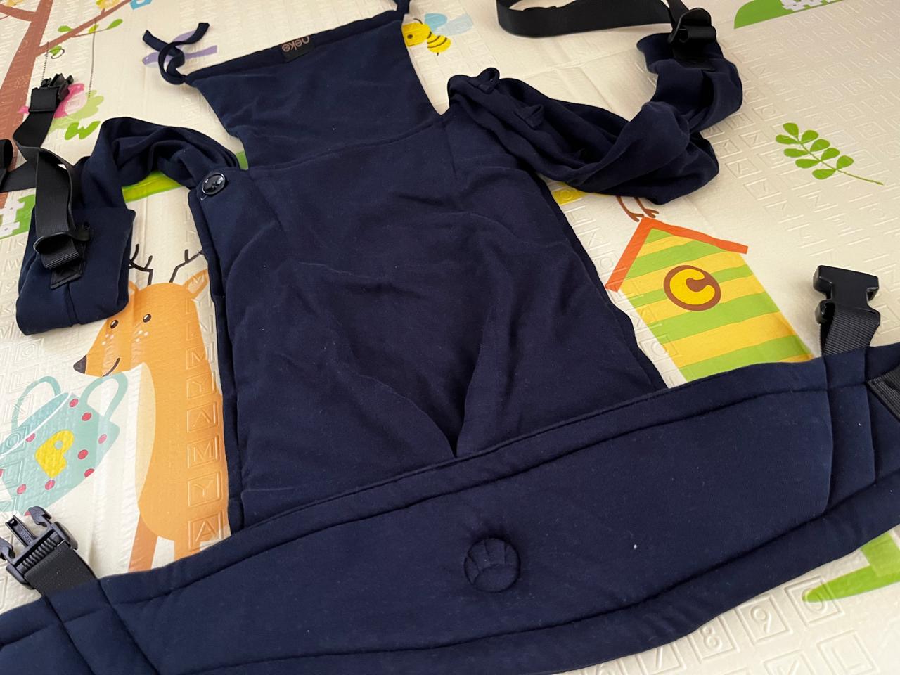 (#PG3787) Portabebé modelo Neko Tiny. Marca Neko Slings