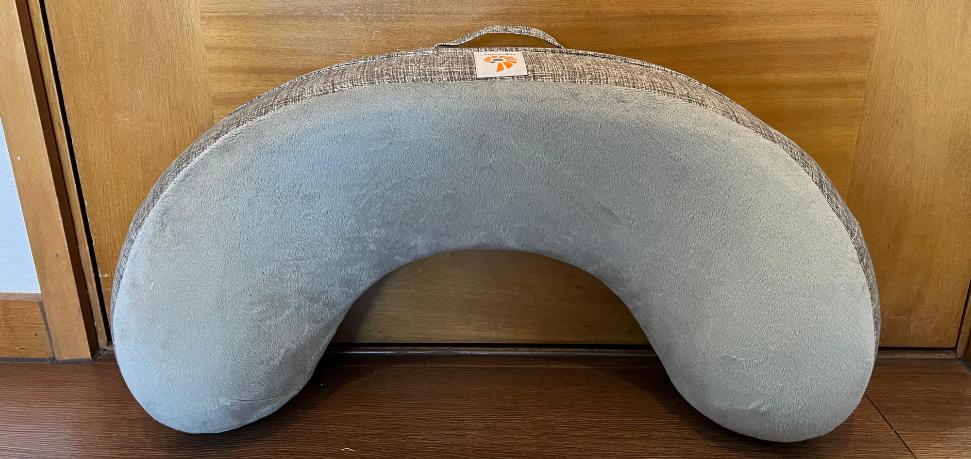 (#PG3798) Cojín de lactancia. Marca Ergobaby