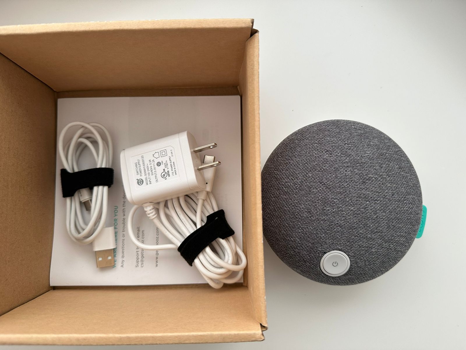 (#PG3820) Máquina de ruido blanco. Marca Snooz