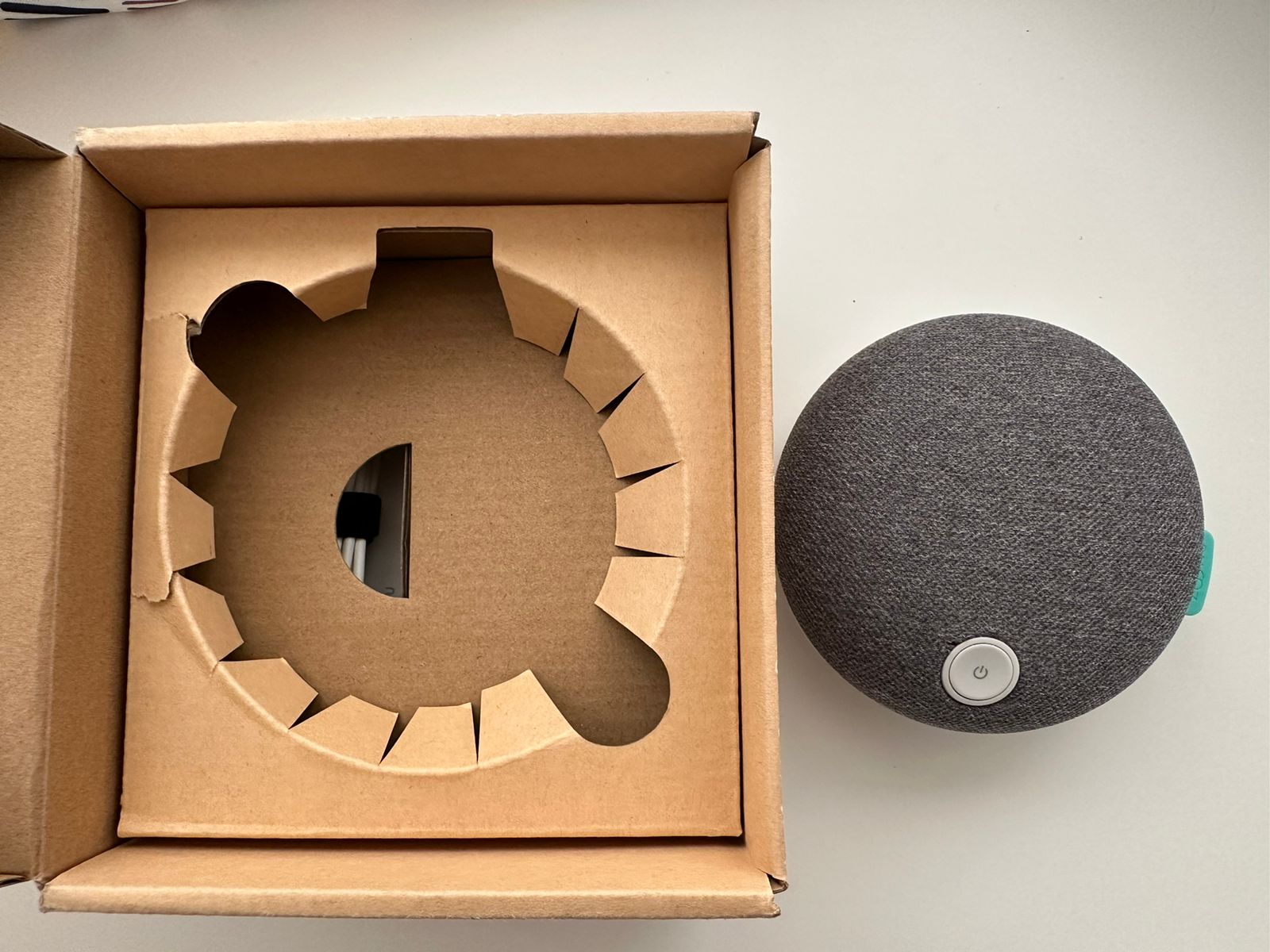 (#PG3820) Máquina de ruido blanco. Marca Snooz