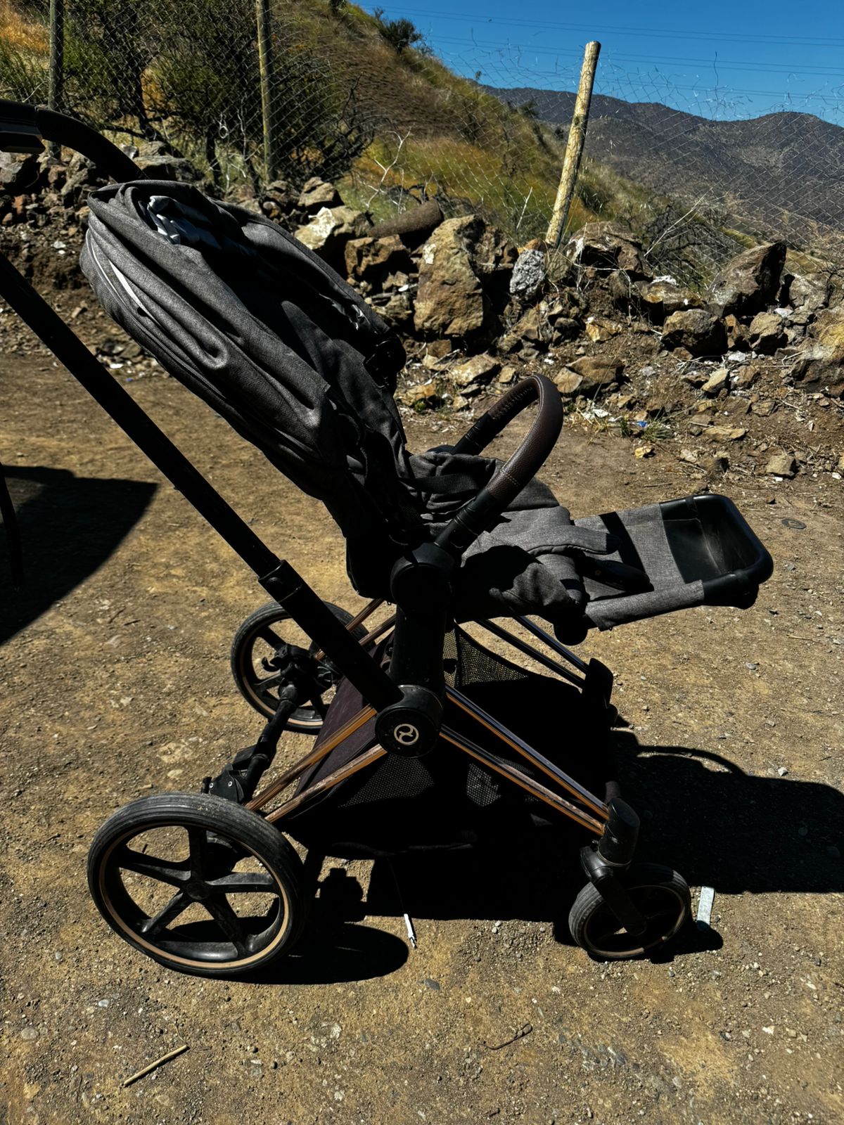 (#PG3822) Coche + Huevito. Marca Cybex