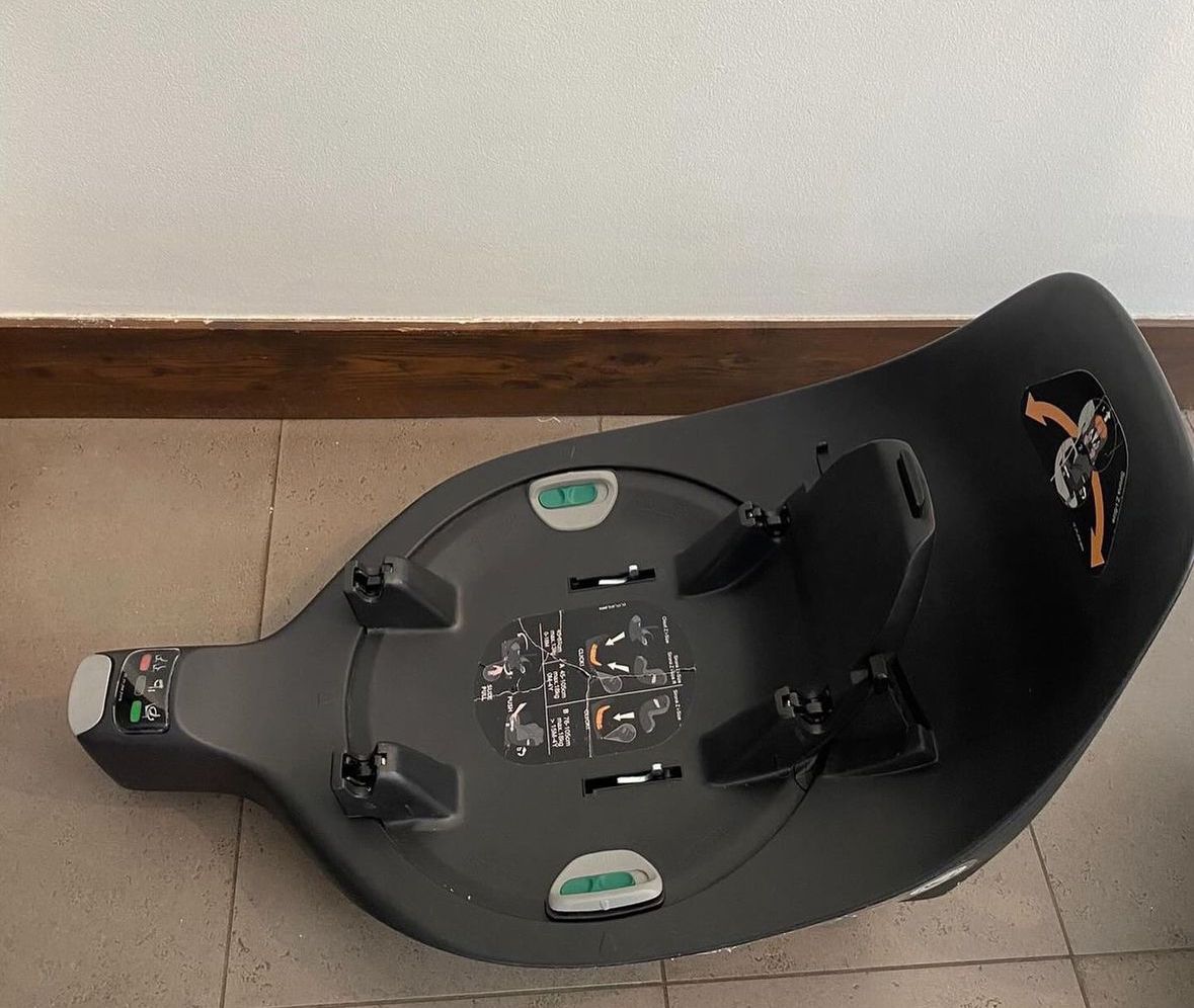 (#PG3822) Coche + Huevito. Marca Cybex