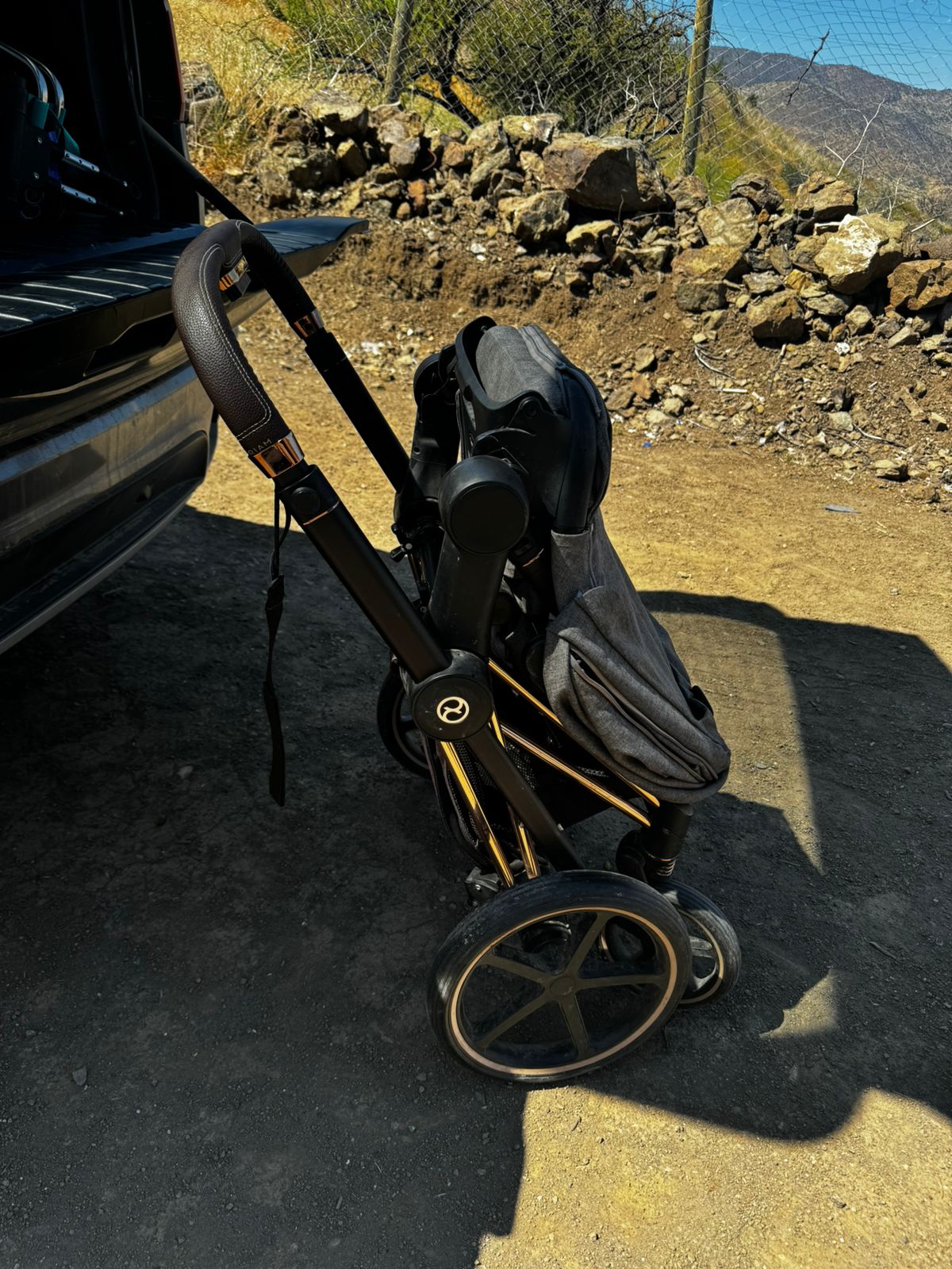 (#PG3822) Coche + Huevito. Marca Cybex