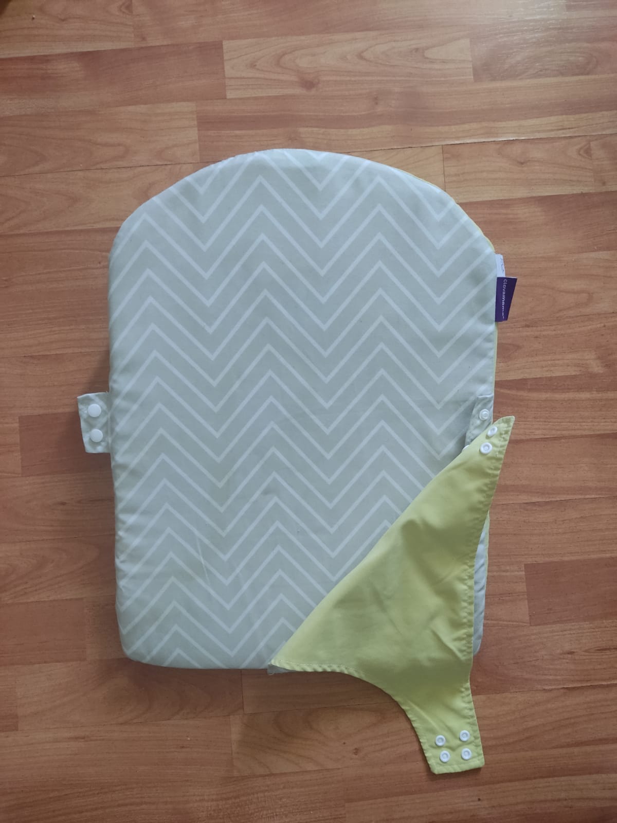 (#PG3823) Cojin antirreflujo. Marca Clevamama