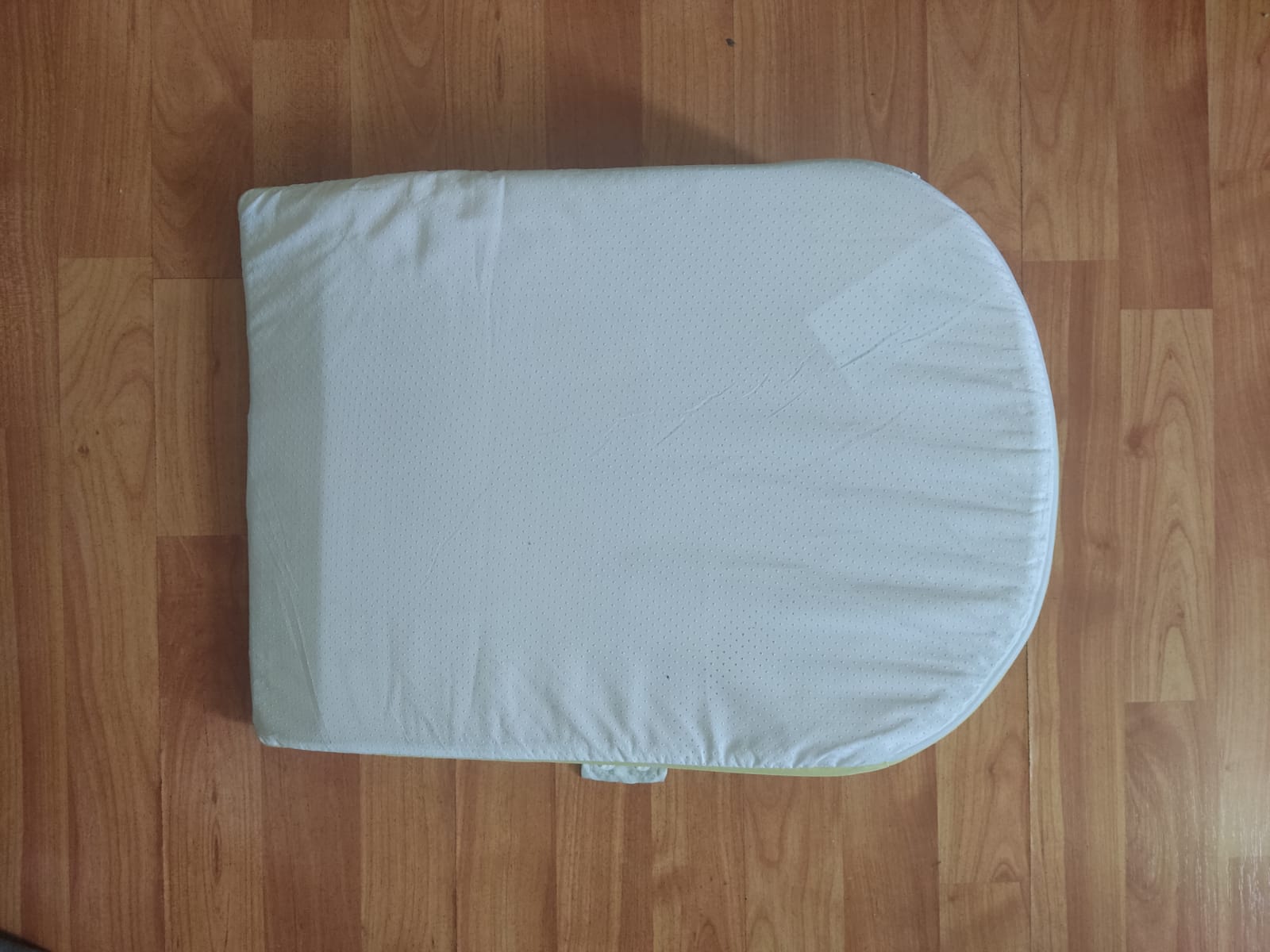 (#PG3823) Cojin antirreflujo. Marca Clevamama