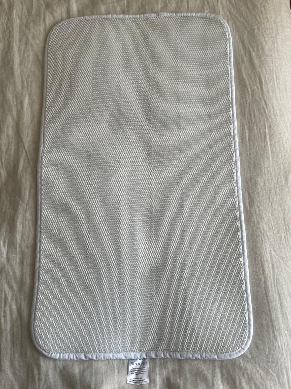 (#PG3824) Cubre colchón + 2 sábanas bajeras. Marca Aerosleep