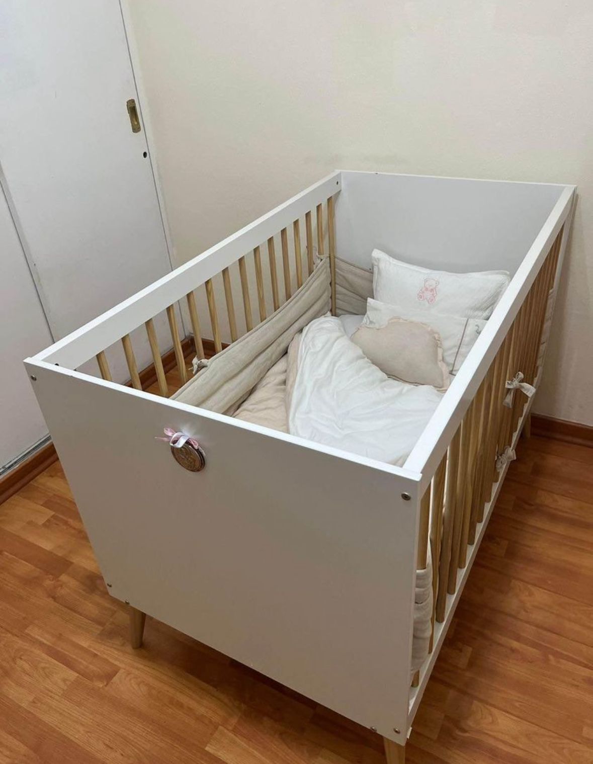 (#PG3829) Cuna de madera. Marca BBpro