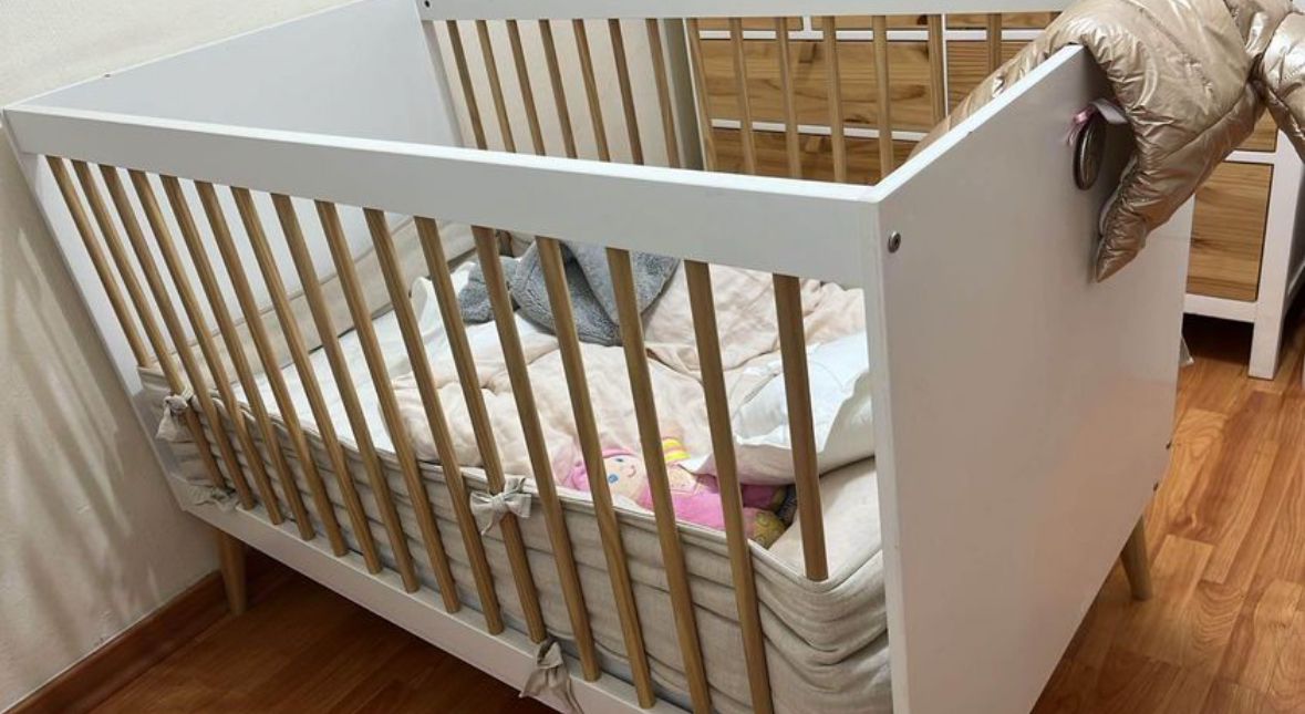 (#PG3829) Cuna de madera. Marca BBpro