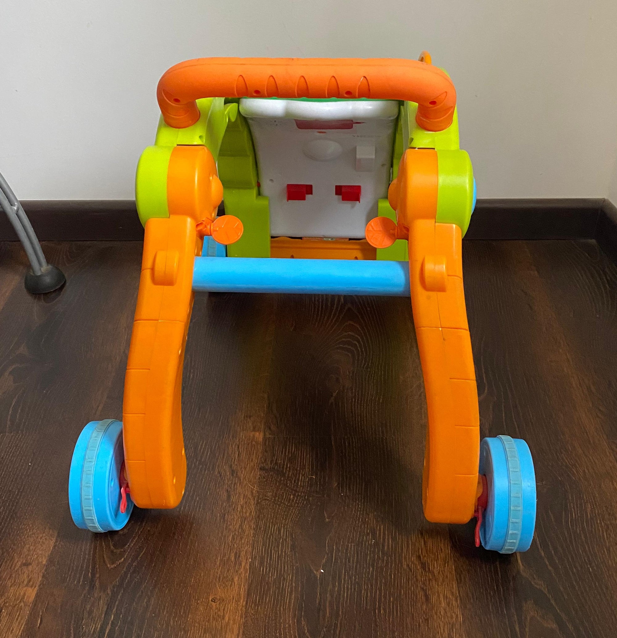 (#PG3849) Andador. Marca Little Tikes