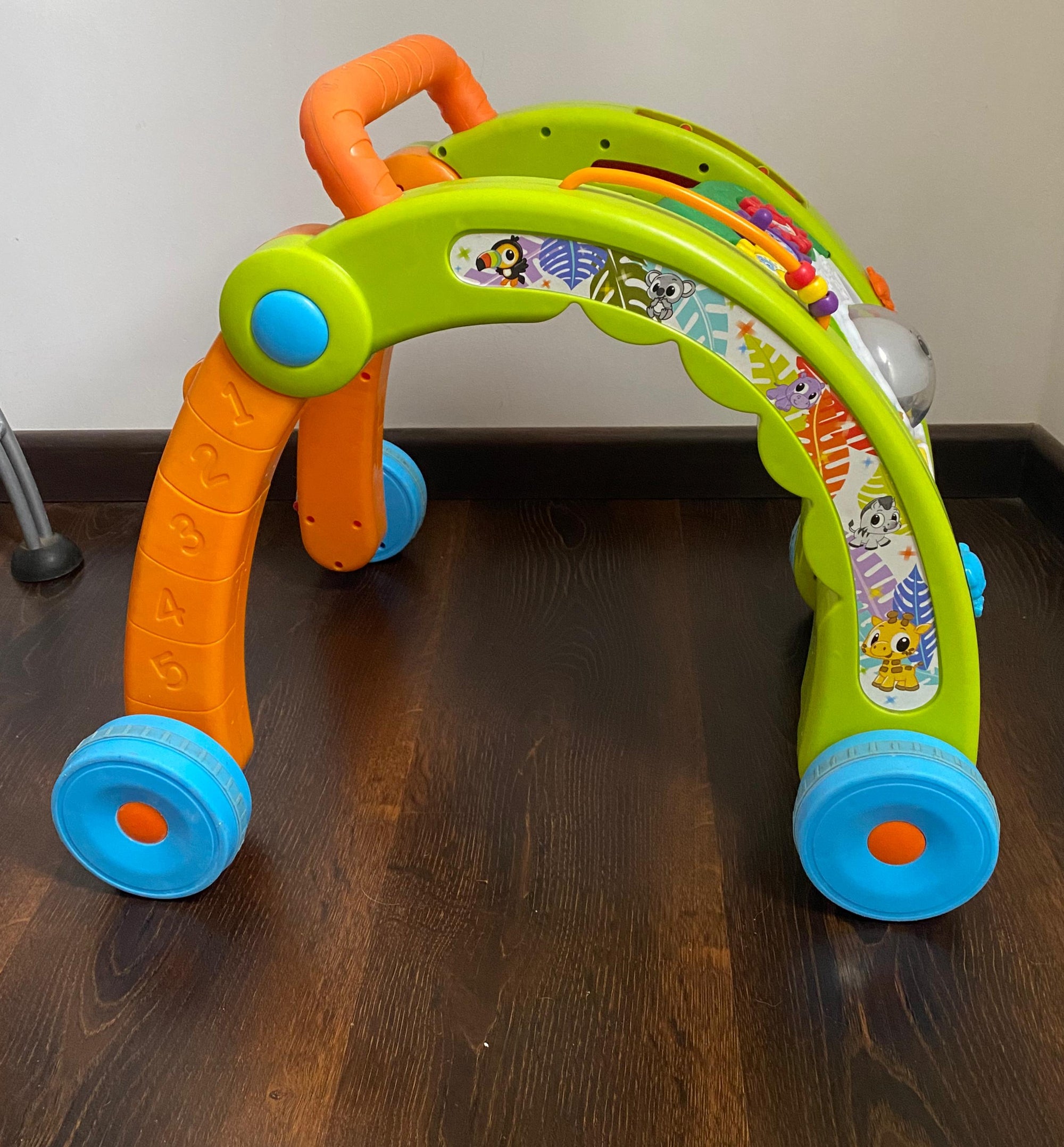 (#PG3849) Andador. Marca Little Tikes