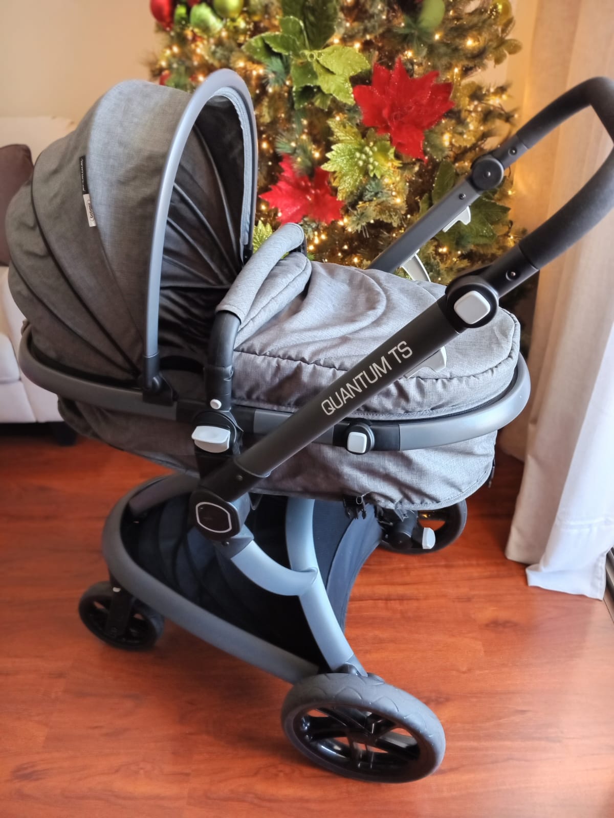 (#PG3910) Coche Travel System modelo Quantum. Marca Bebesit