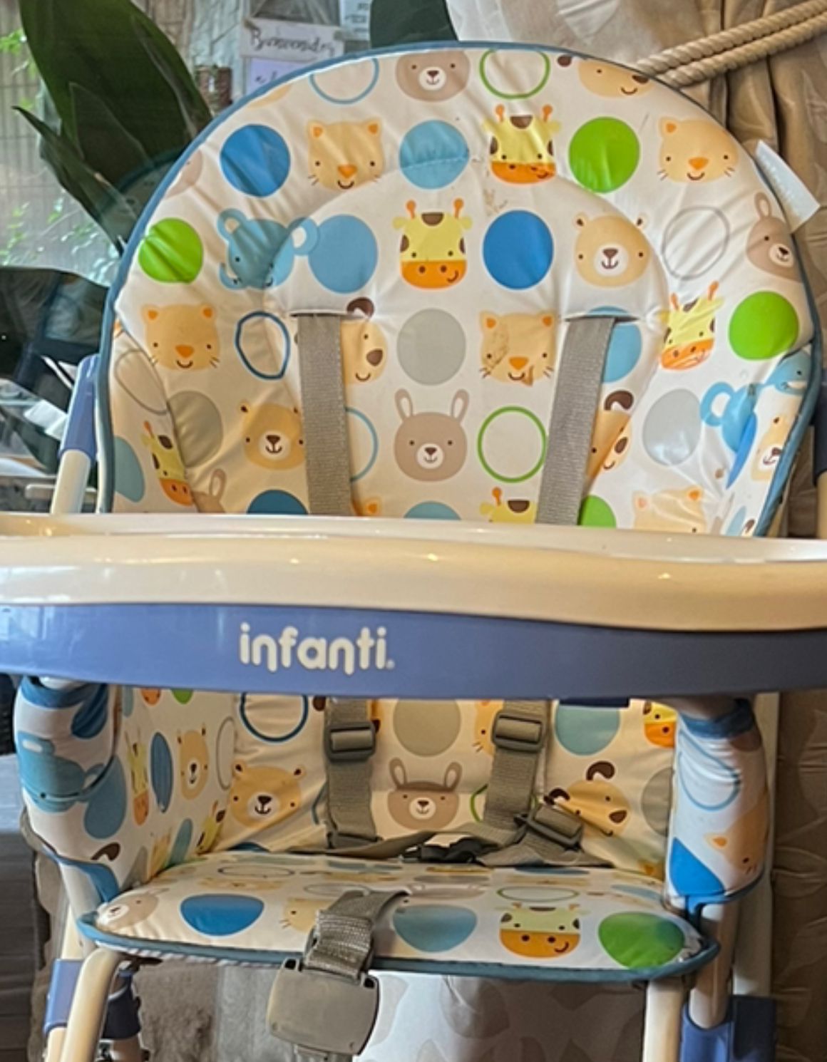 (#PG3911) Silla de comer modelo Candy. Marca Infanti