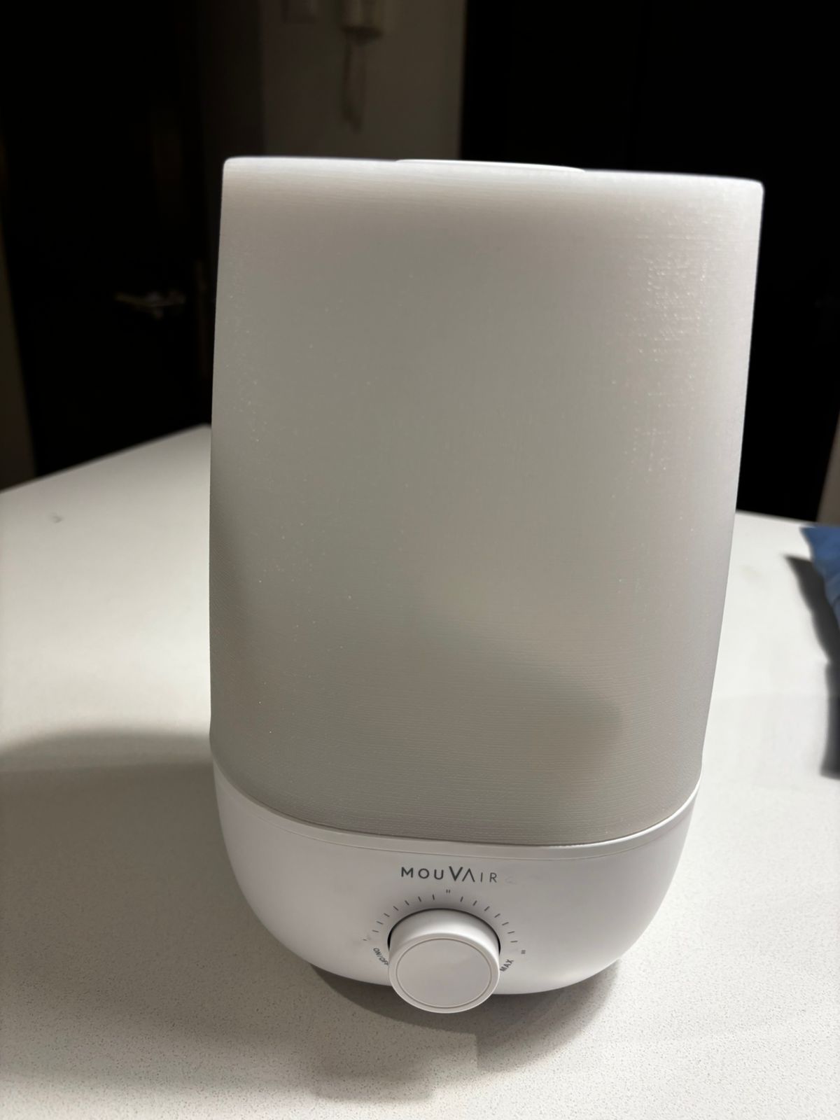 Humidificador Cloud, modelo blanco. Marca MouVair (#PG5753)