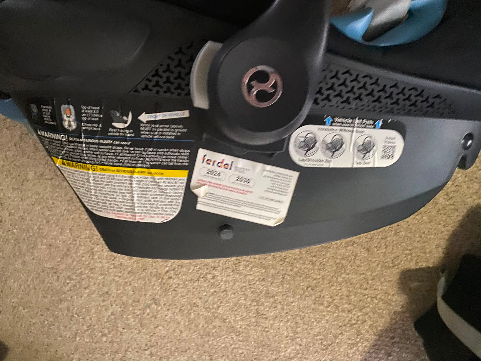 Silla nido Aton G con base Isofix y adaptadores para coche. Marca Cybex (#PG5751)
