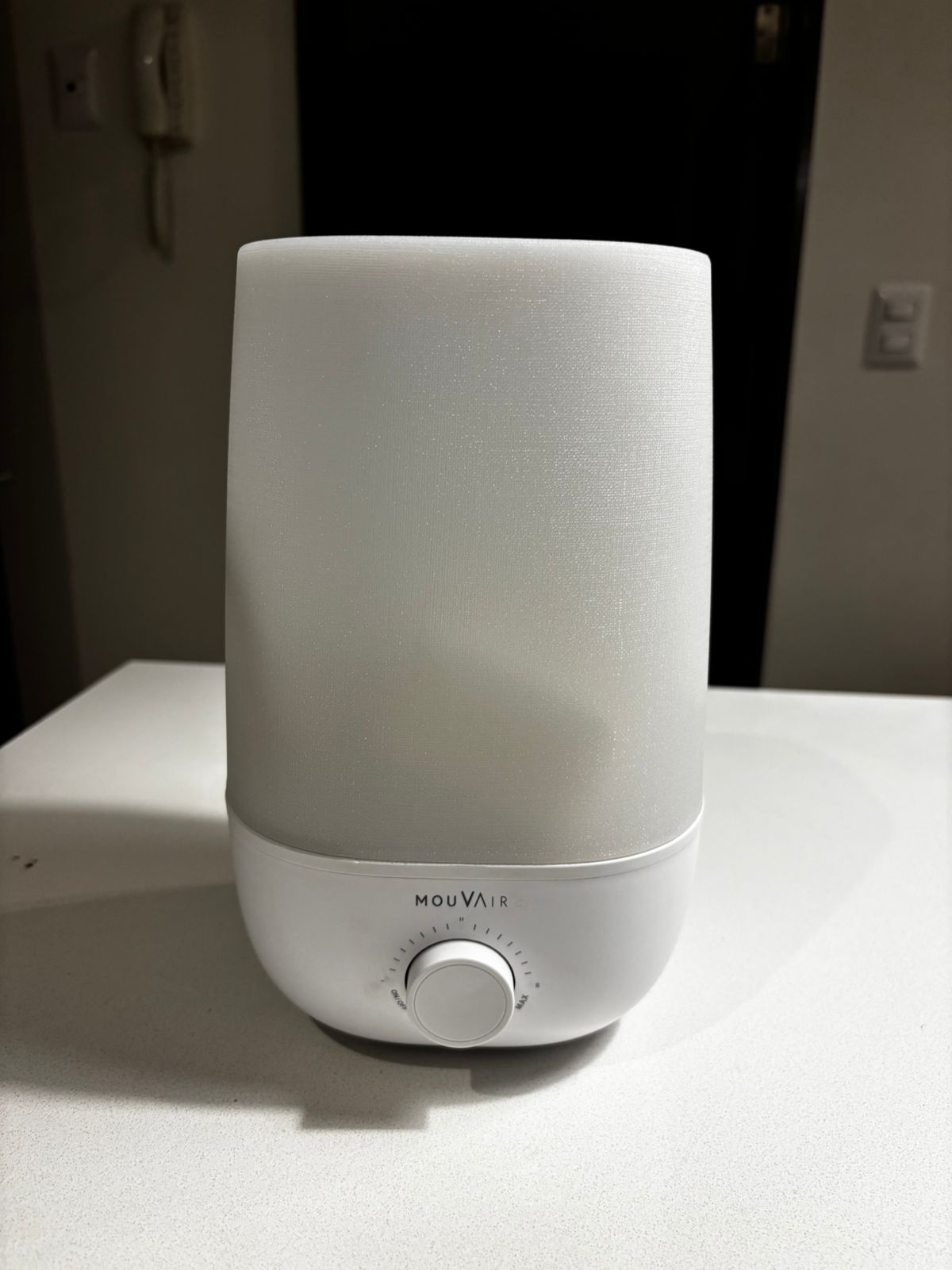 Humidificador Cloud, modelo blanco. Marca MouVair (#PG5753)