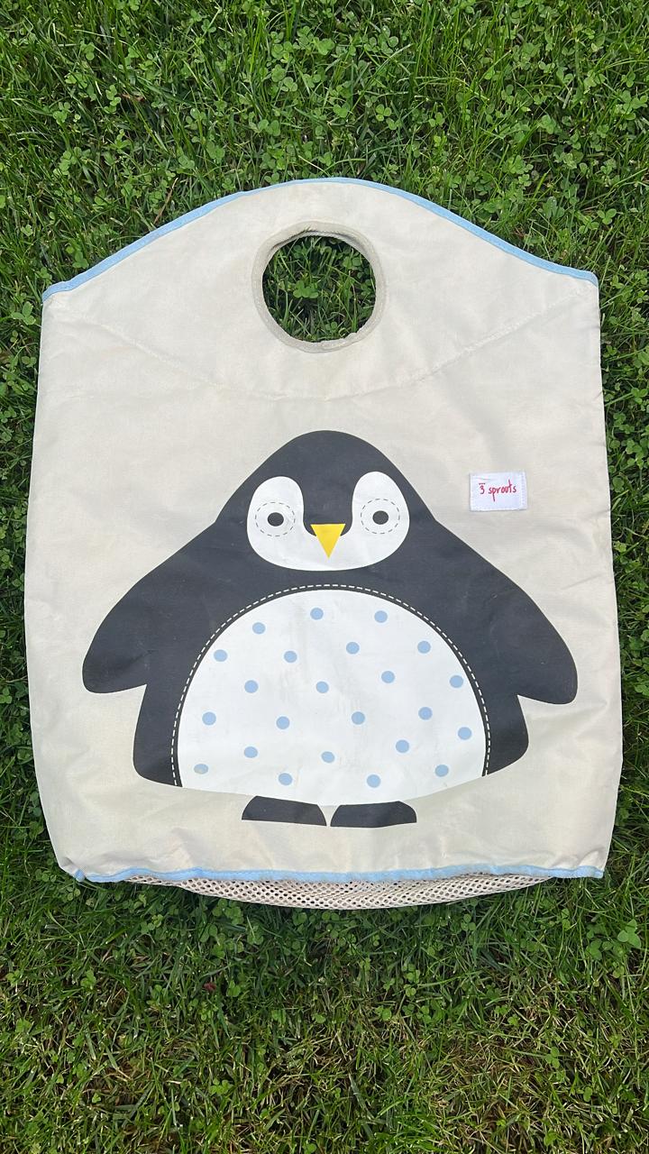 (#PG2704) Contenedor de Ropa Sucia Pingüino. Marca 3 Sprout