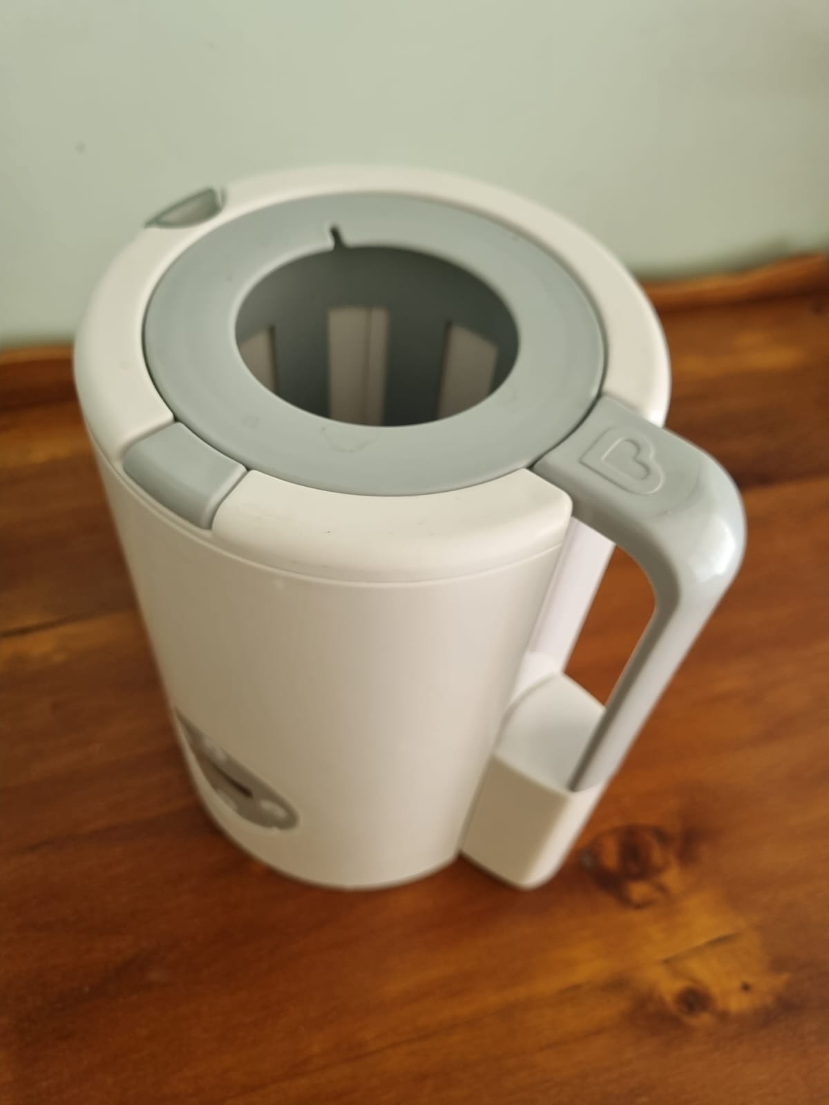 (#PG2724) Calentador de mamaderas. Marca Munchkin