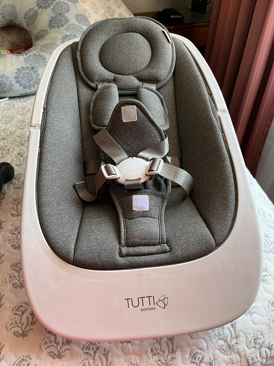 (#PG2770) Mecedora Nova. Marca Tutti Bambini