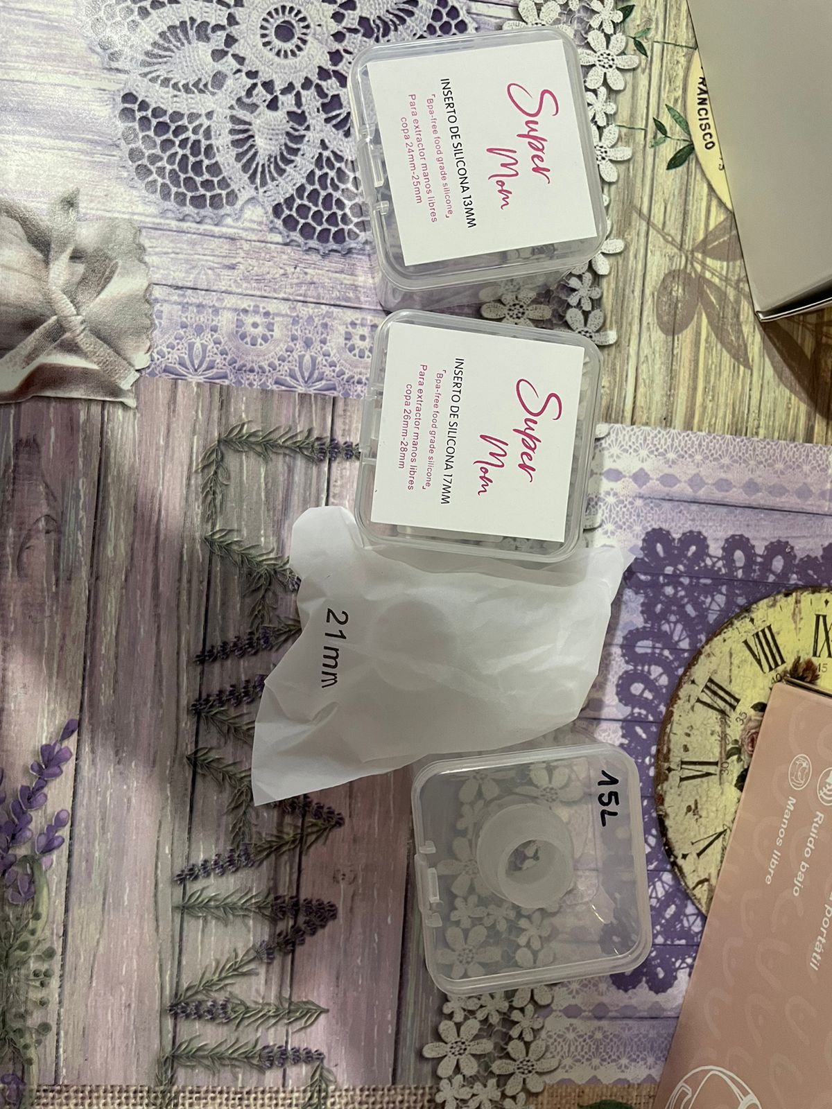 (#PG2779) Extractor de leche + 2 válvulas + diafragmas de repuesto. Marca Supermom