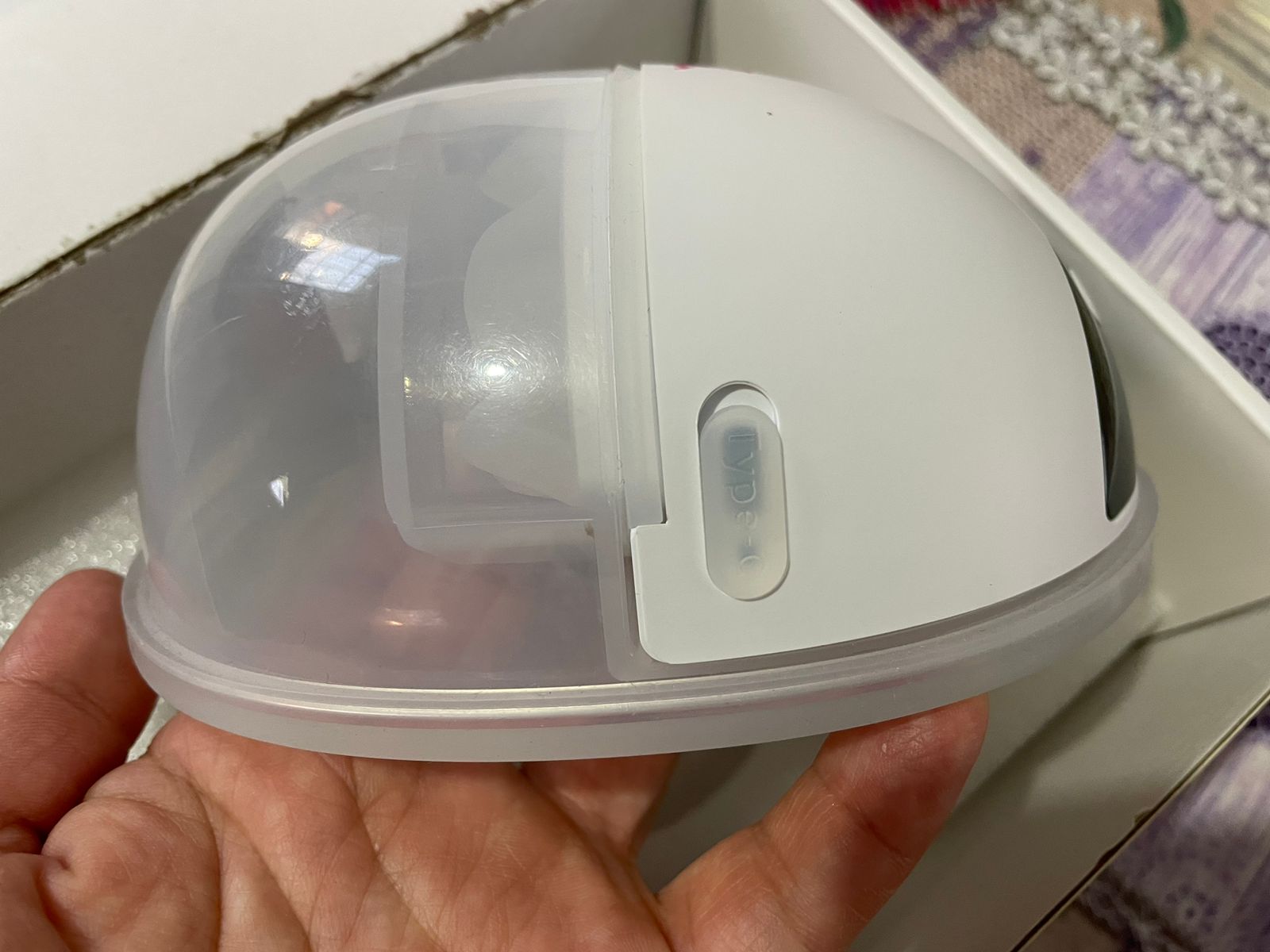 (#PG2779) Extractor de leche + 2 válvulas + diafragmas de repuesto. Marca Supermom