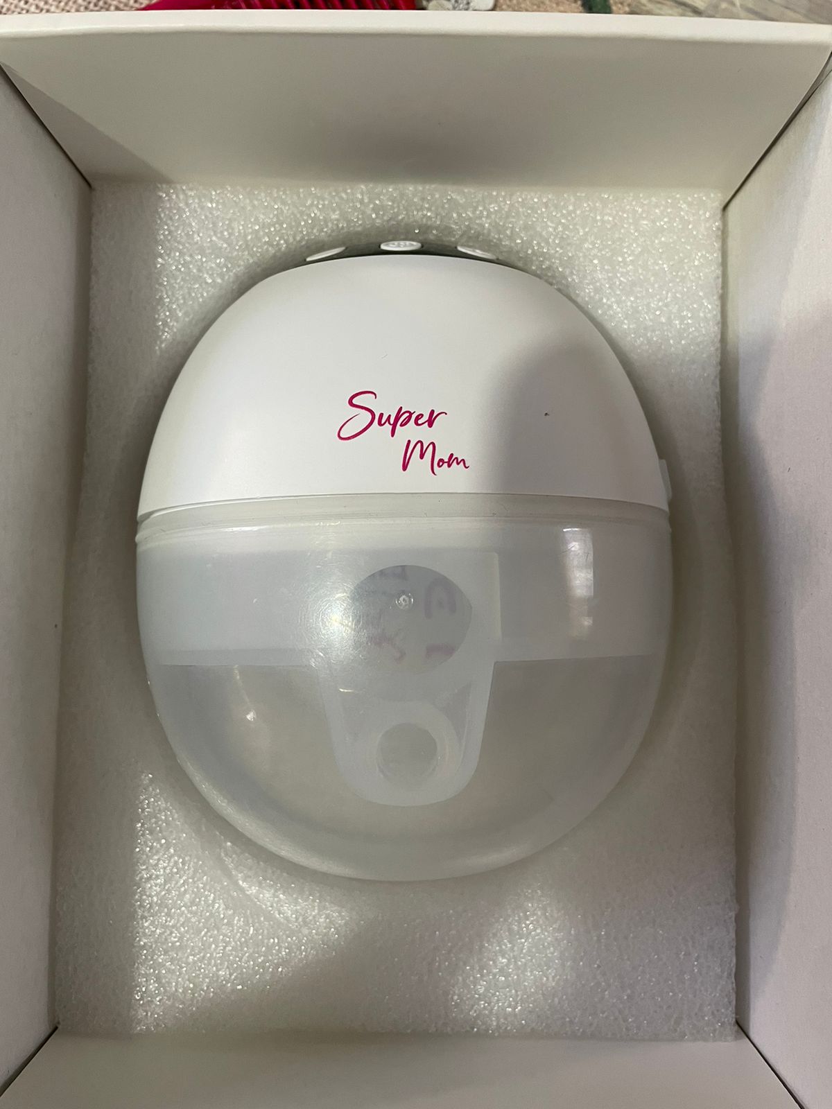 (#PG2779) Extractor de leche + 2 válvulas + diafragmas de repuesto. Marca Supermom