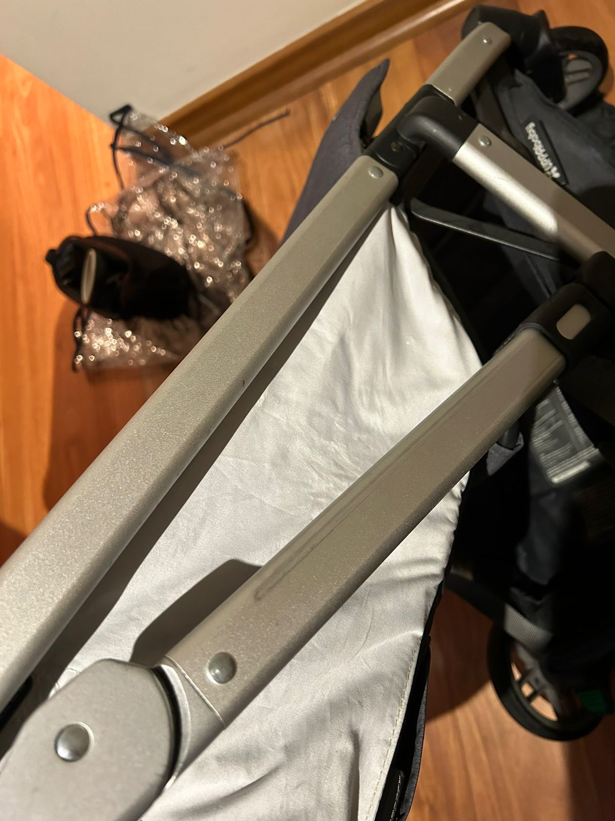 (#PG2790) Coche Minu V1. Marca Uppababy