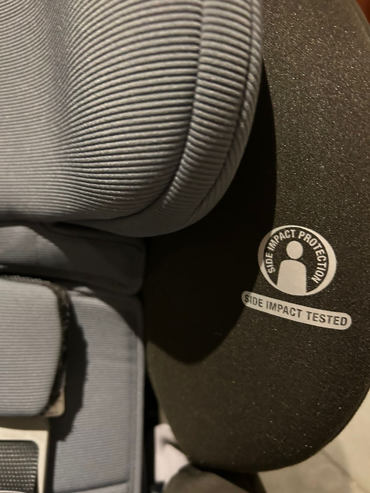 (#PG2792) Silla de auto convertible Advocate ClickTight. Marca Britax