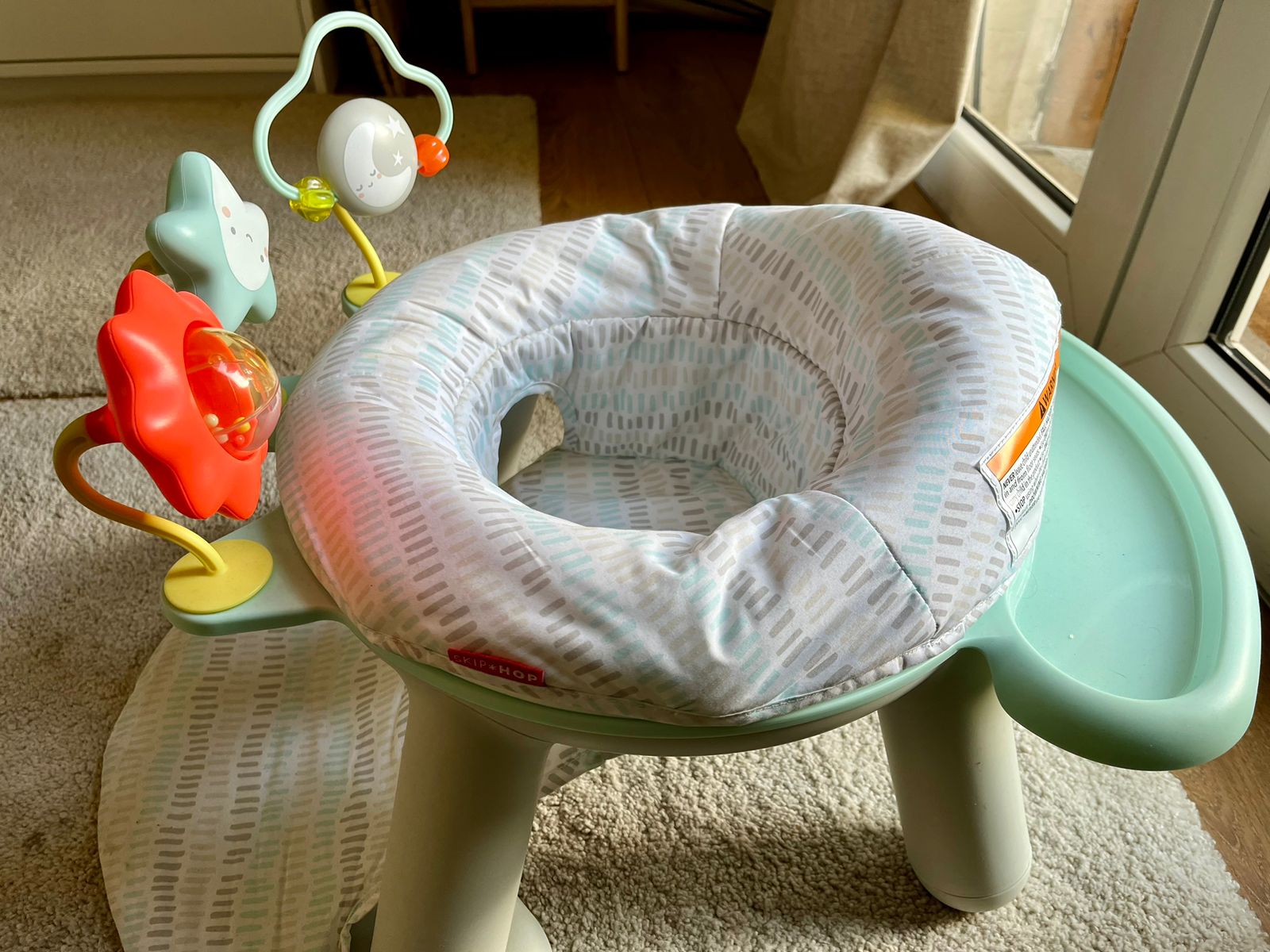 (#PG2803) Centro de actividades Silver Lining. Marca Skip Hop