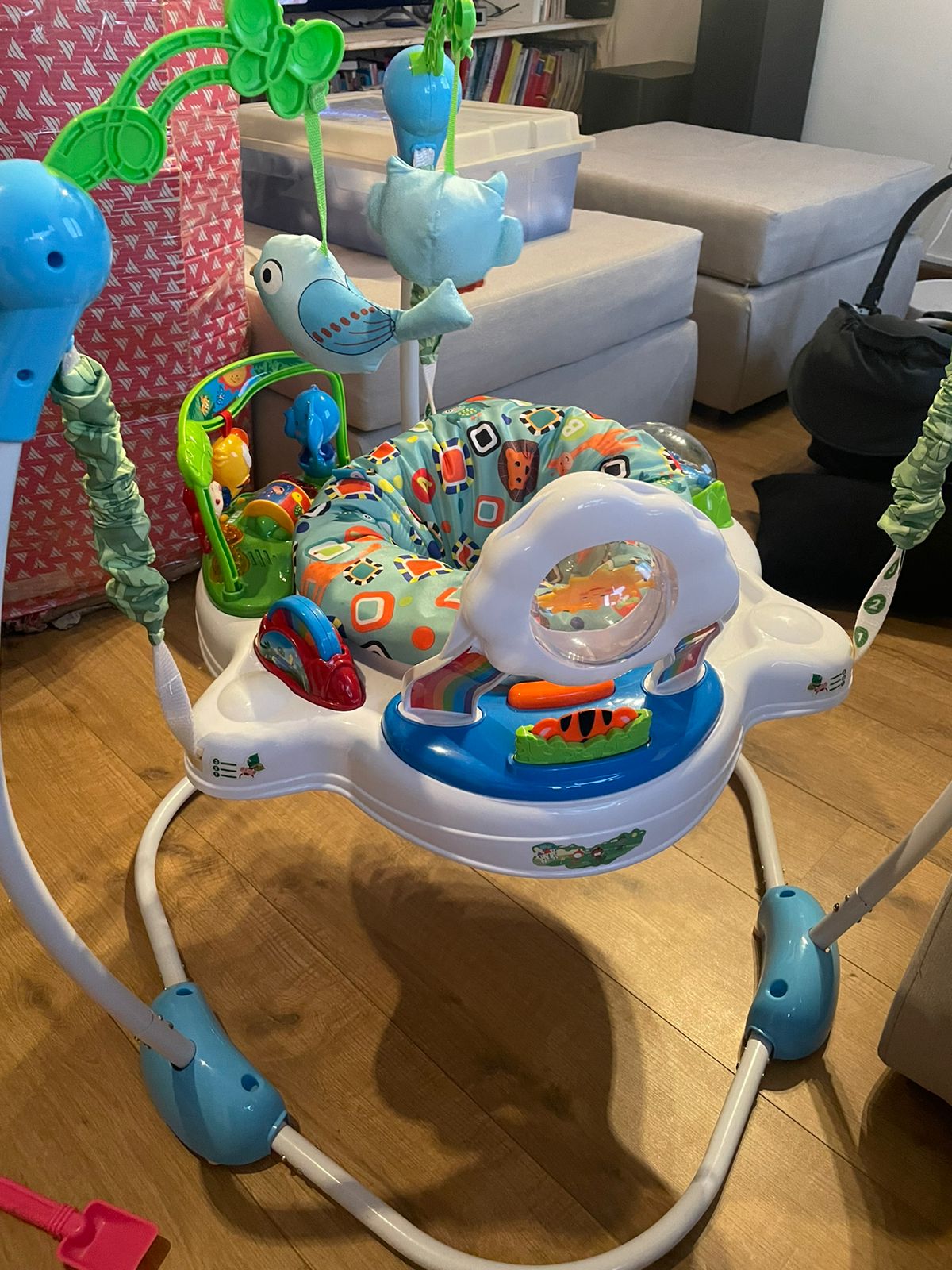 (#PG2815) Centro de actividad. Marca Genérica