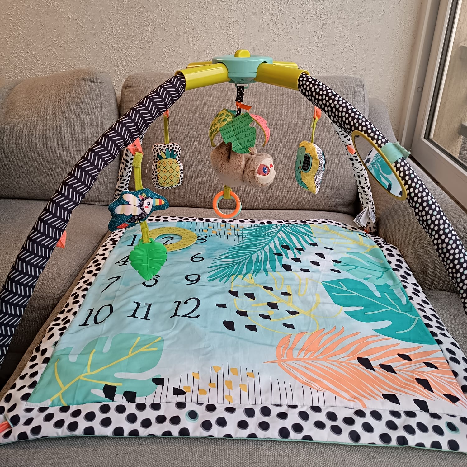 (#PG2832) Gimnasio Milestones and Memories. Marca Infantino