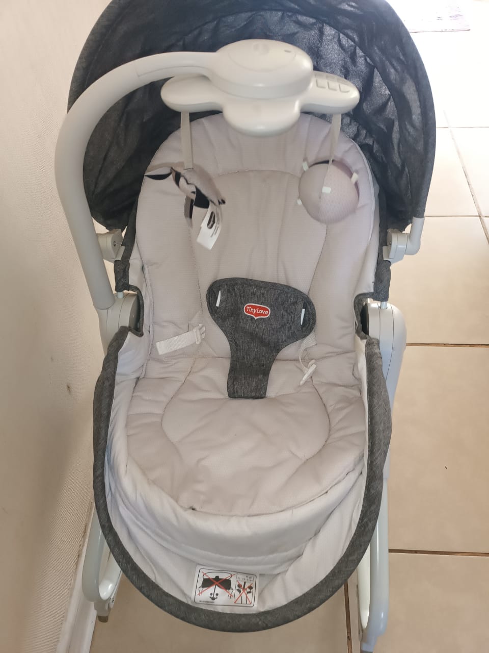 (#PG2840) Mecedora. Marca Tiny Love