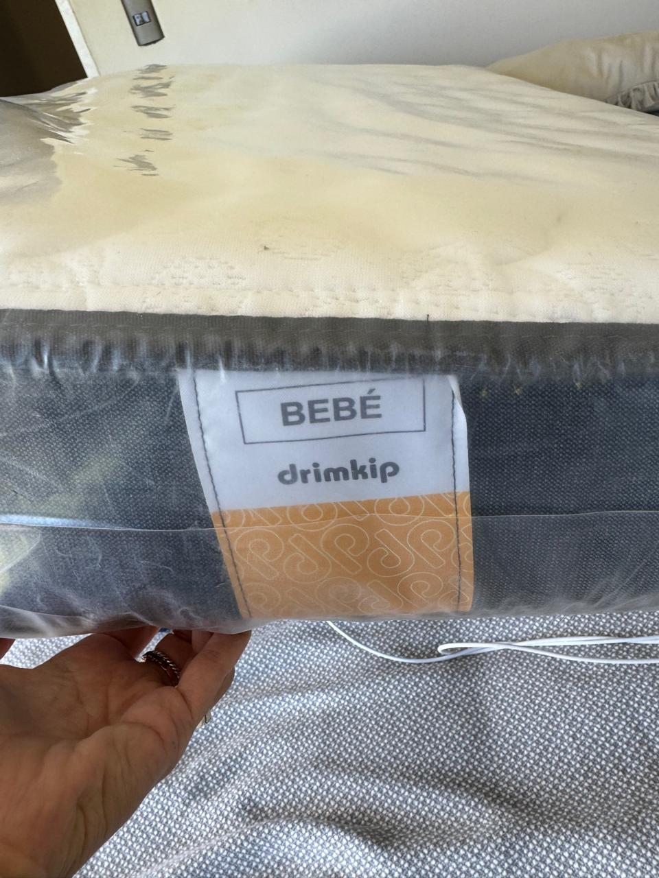 (#PG2842) Cuna y cama de transición madera + colchón Drimkip. Marca Mica Kids y Drimkip