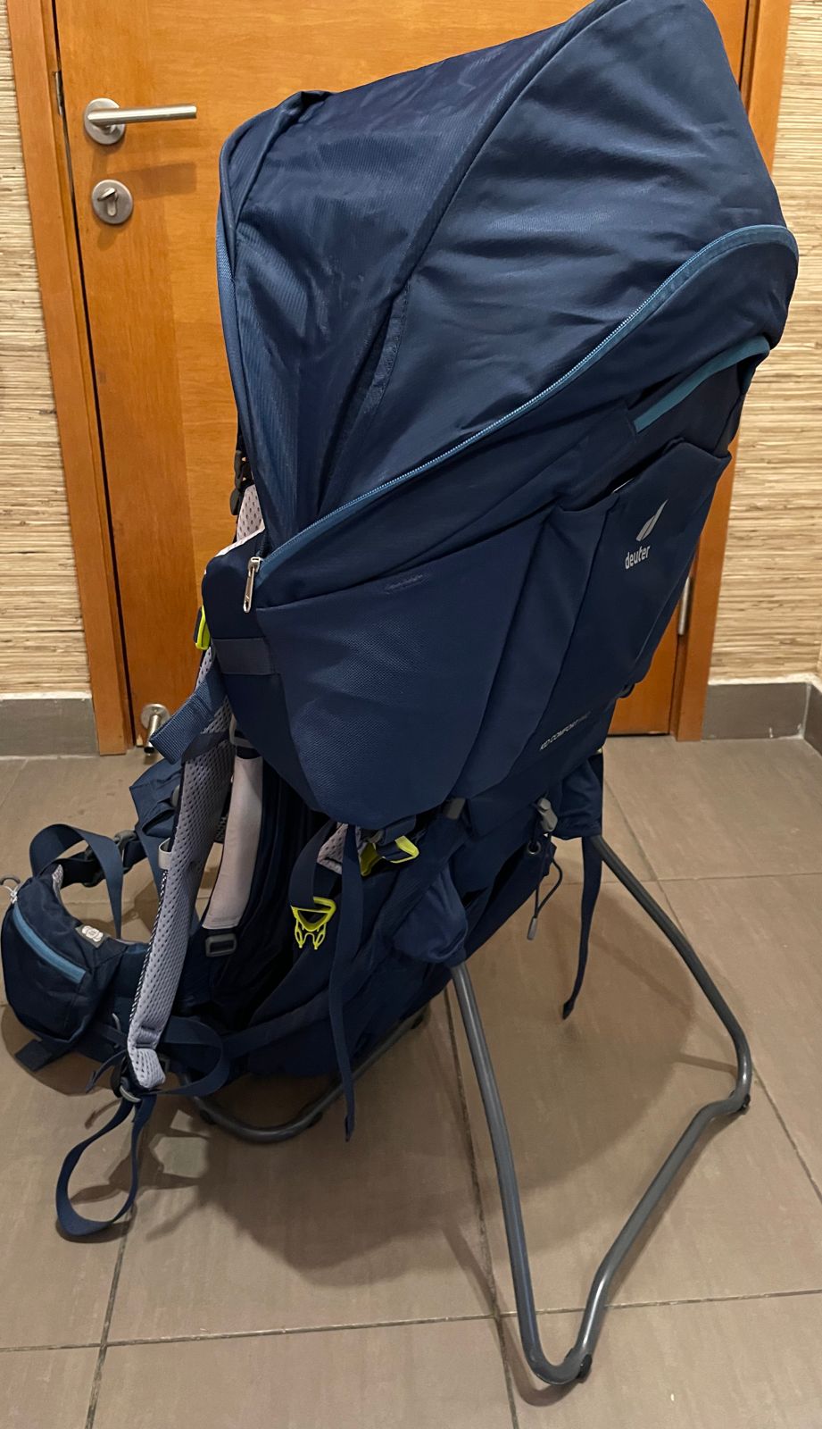 (#PG2855) Portabebé modelo Kid comfort Pro . Marca Deuter